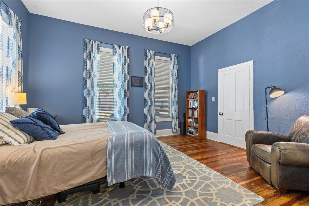 503A Wilkes St, Smithville, TX 78957