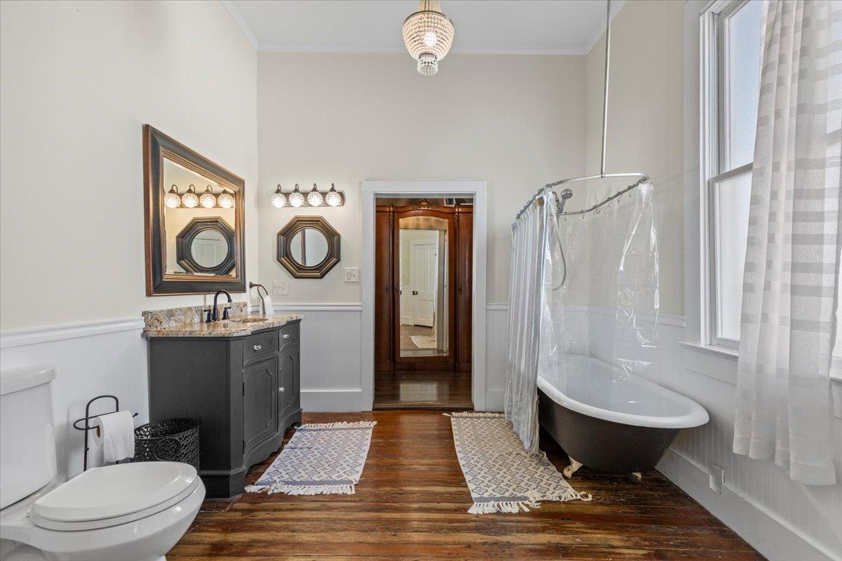 503A Wilkes St, Smithville, TX 78957