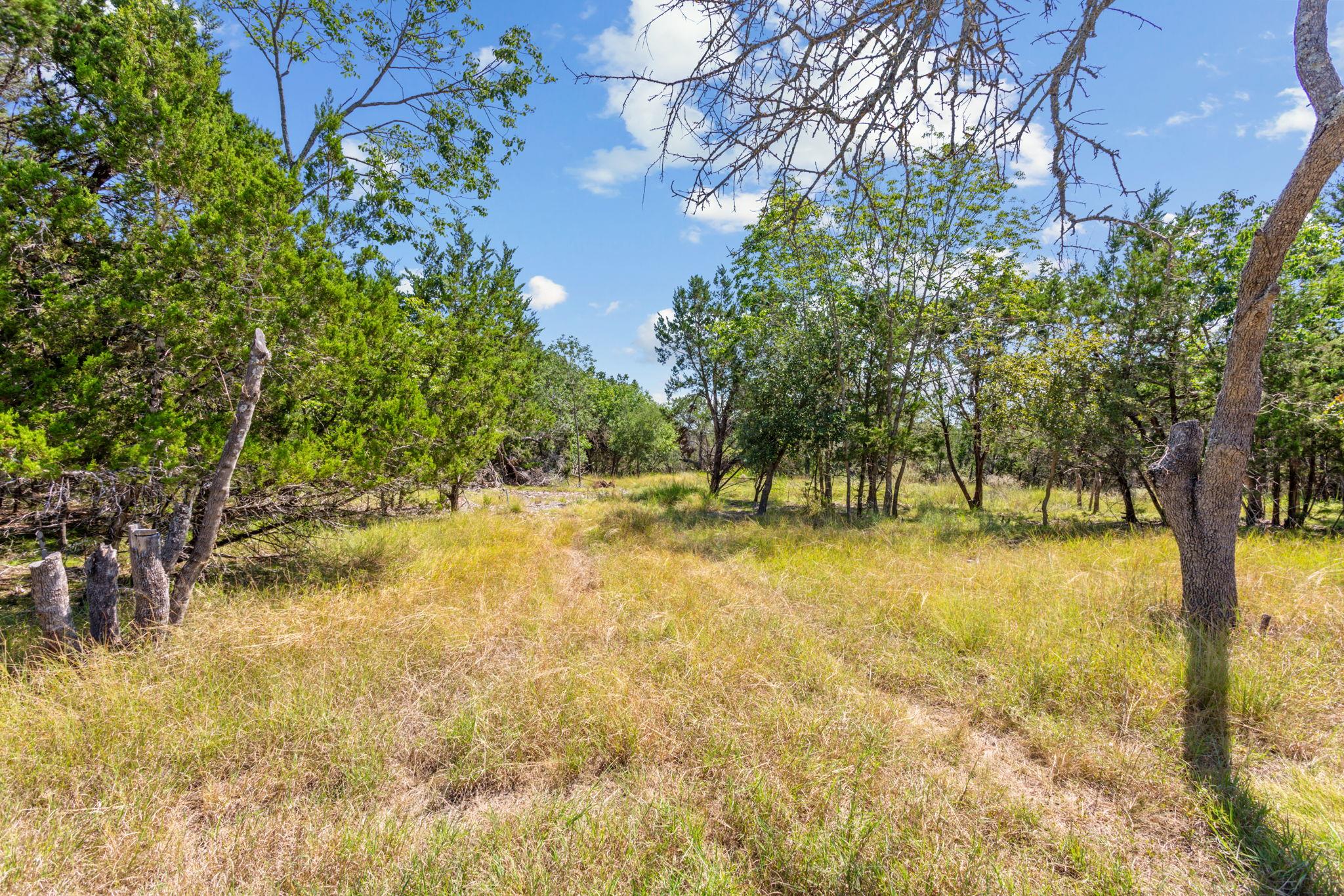 8390 Mountain Dr, Salado, TX 76571