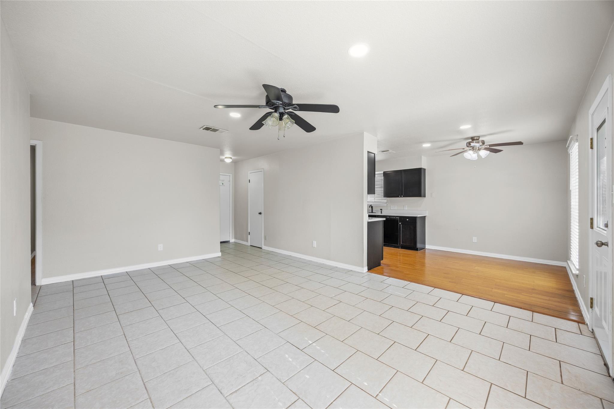 1919 Castle Gate Cir, San Marcos, TX 78666