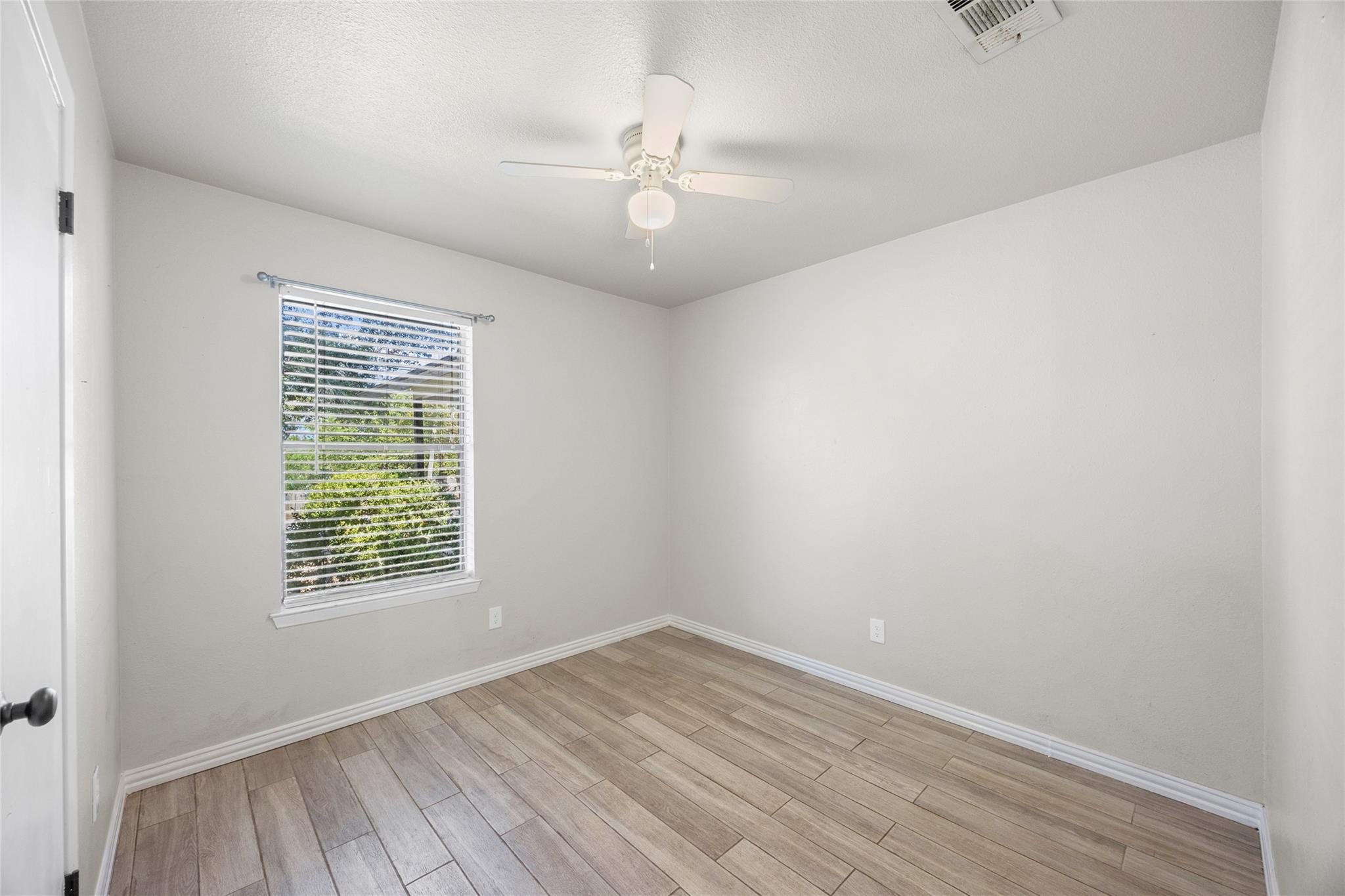 1919 Castle Gate Cir, San Marcos, TX 78666