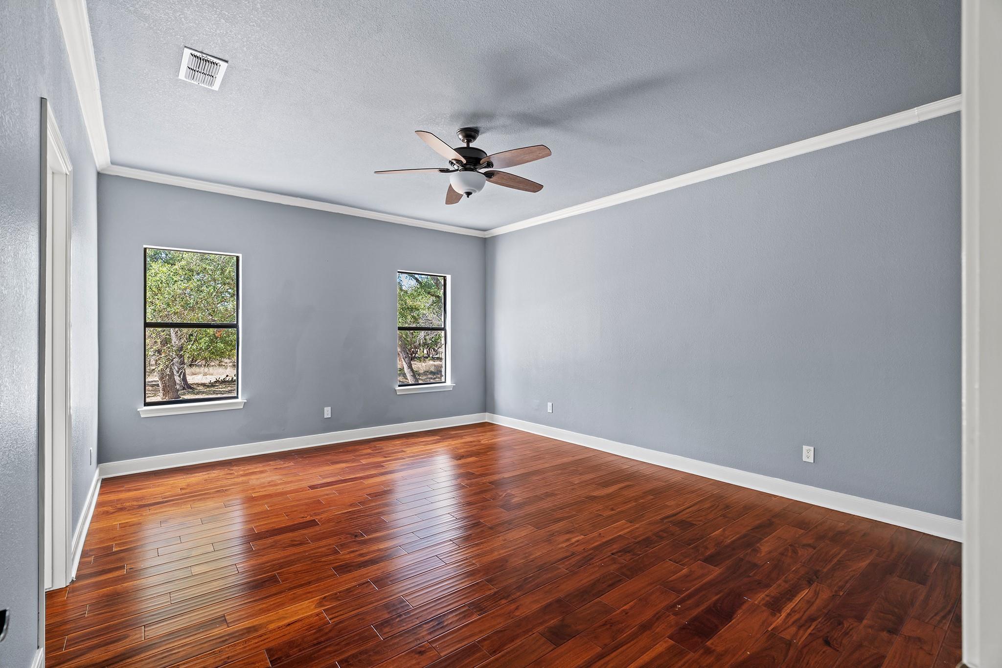 128 Mockingbird Ln, Georgetown, TX 78633