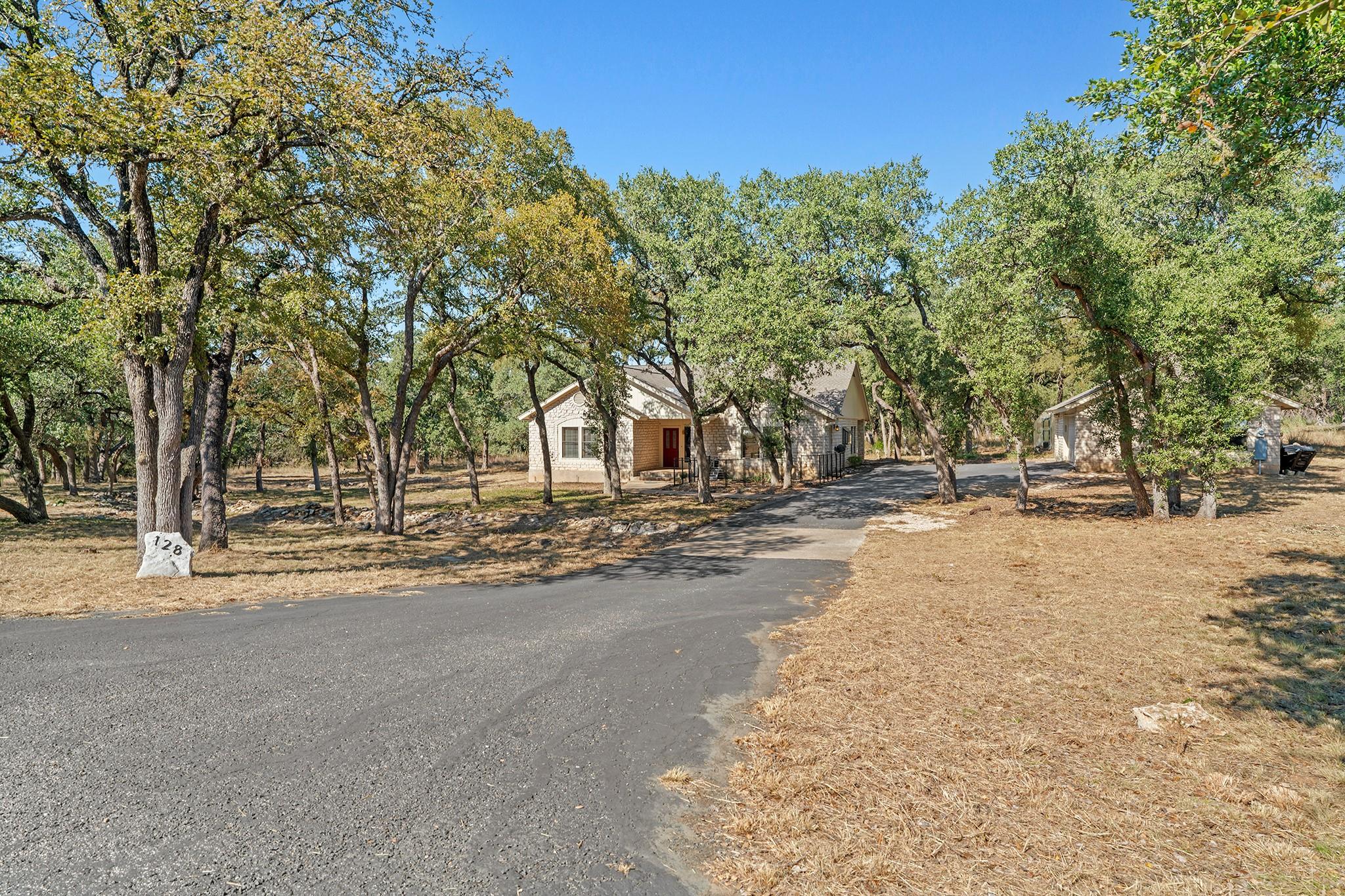 128 Mockingbird Ln, Georgetown, TX 78633