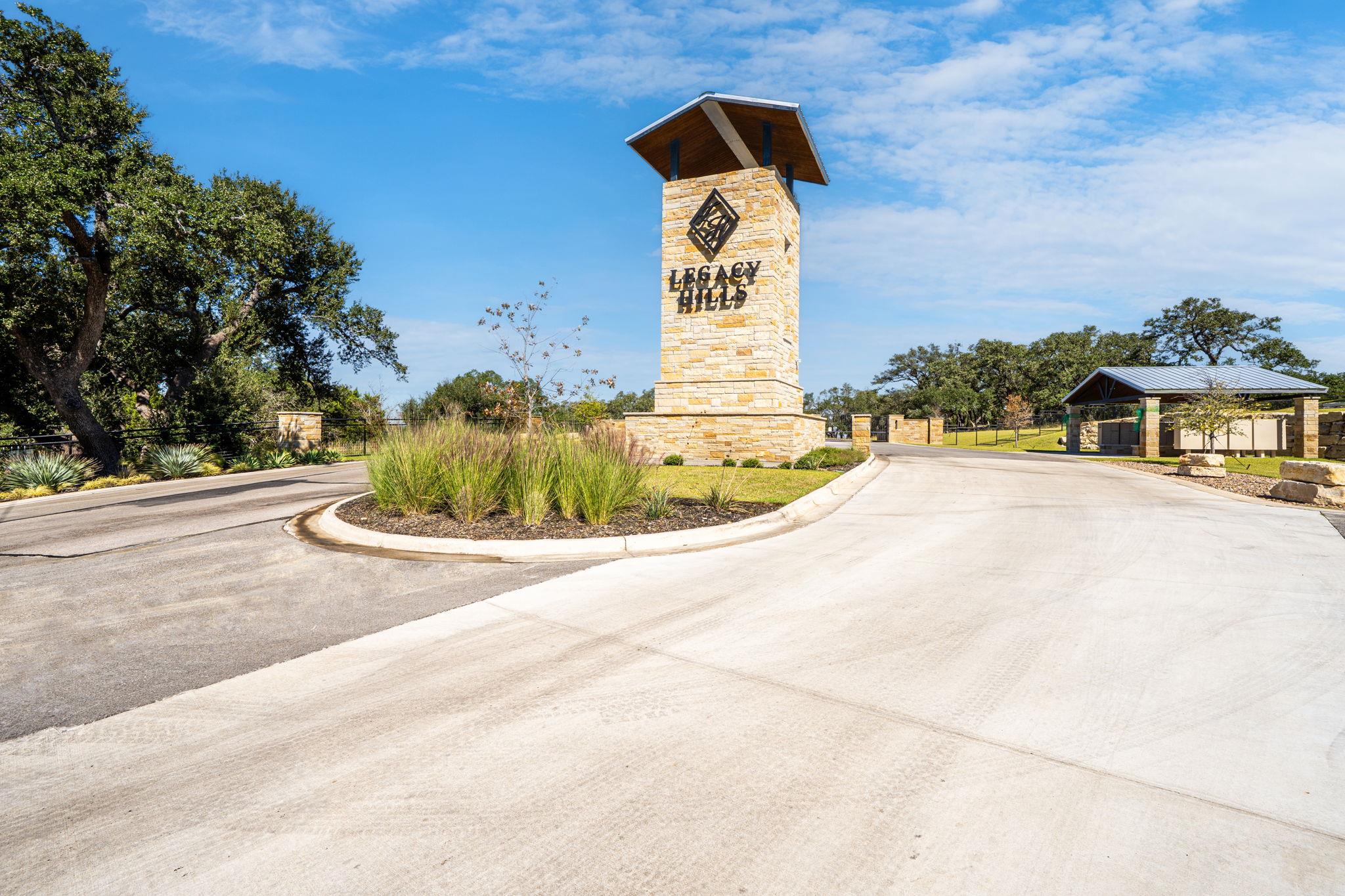 199 Flat Rock Way, Johnson City, TX 78636