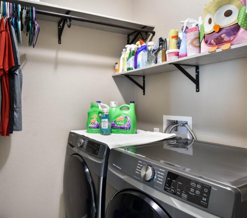 4209 Dutchman Dr, Pflugerville, TX 78660