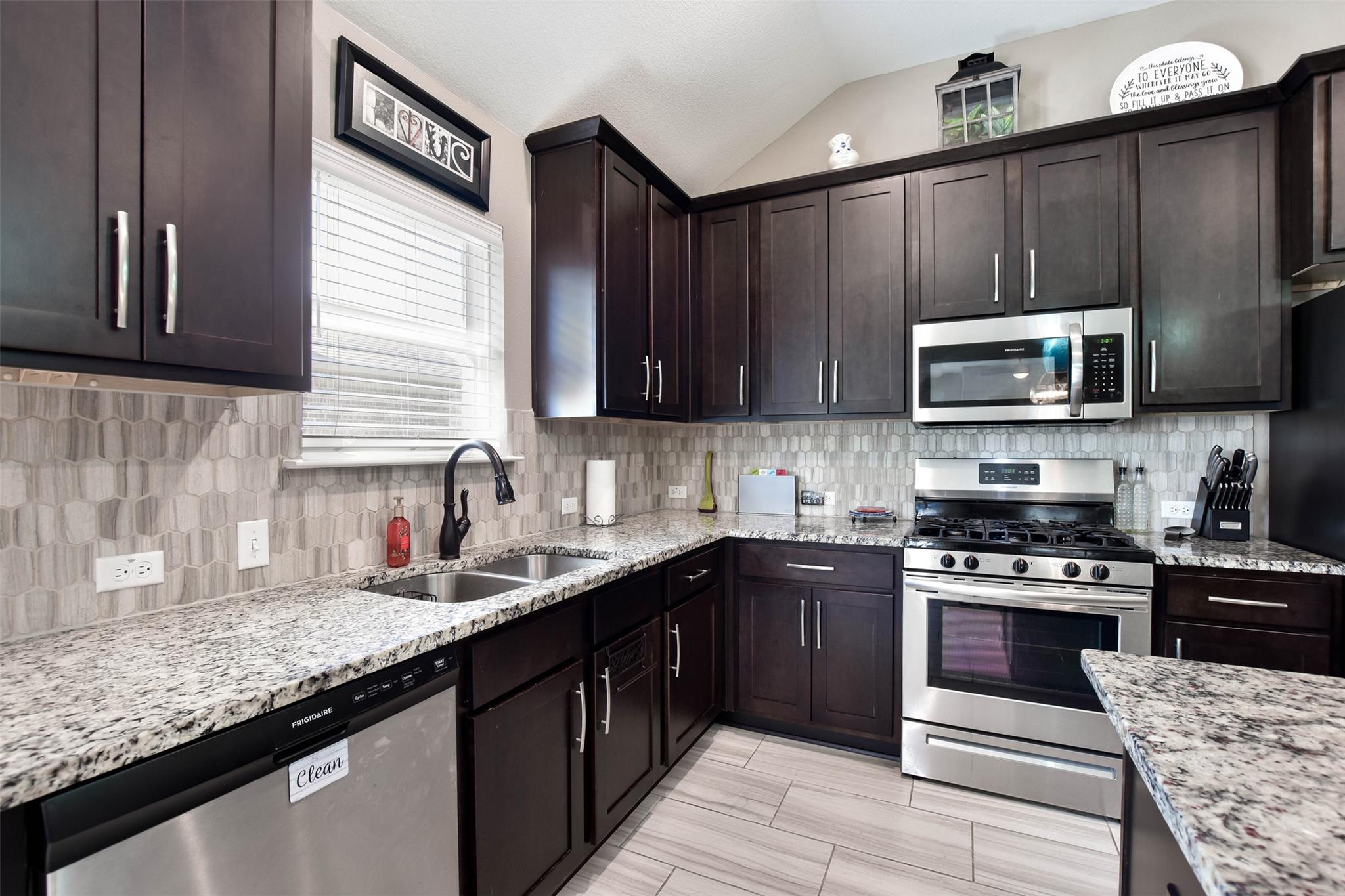 4209 Dutchman Dr, Pflugerville, TX 78660