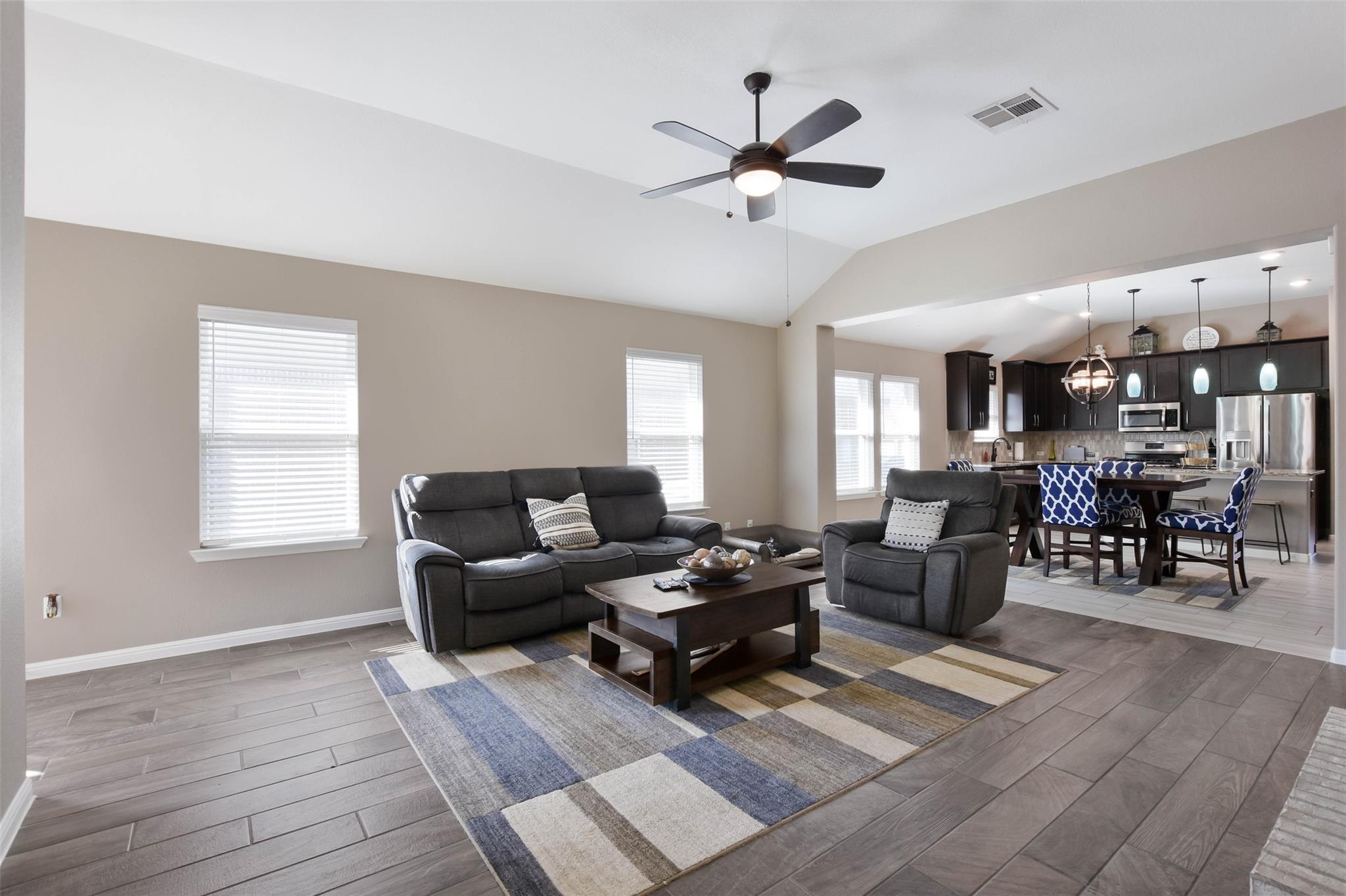 4209 Dutchman Dr, Pflugerville, TX 78660