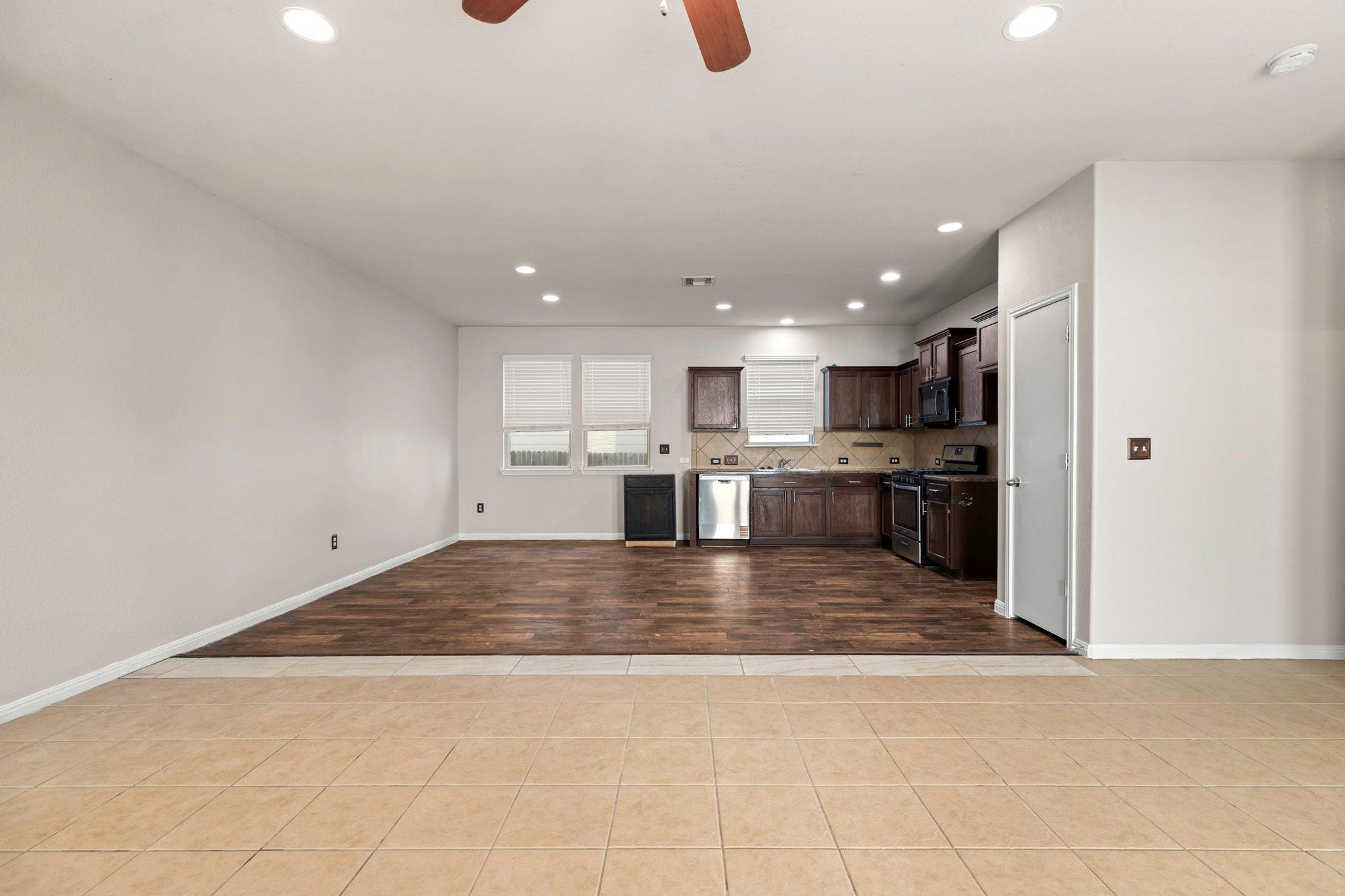 253 Eagle Brook Ln, Buda, TX 78610