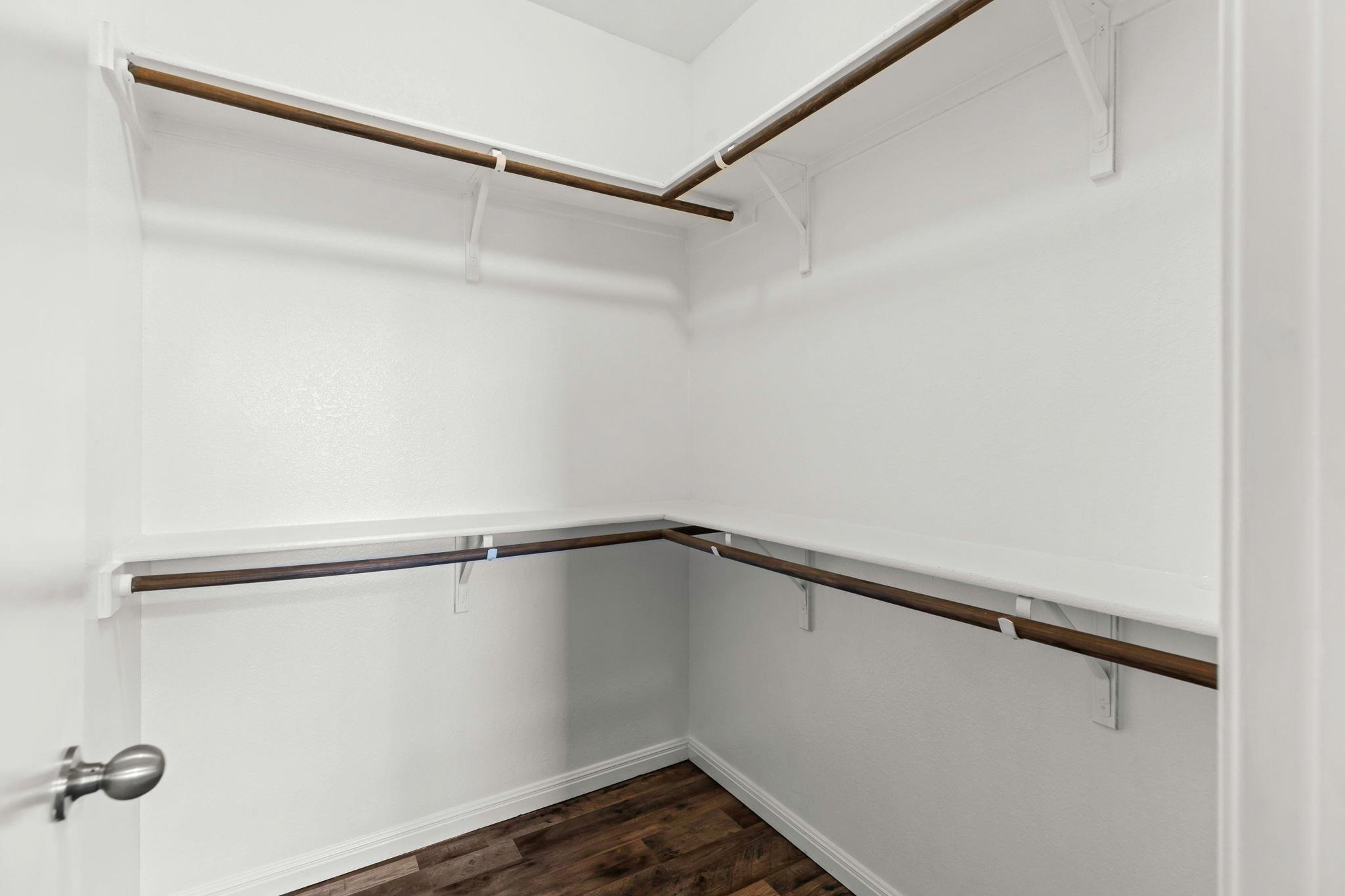 253 Eagle Brook Ln, Buda, TX 78610