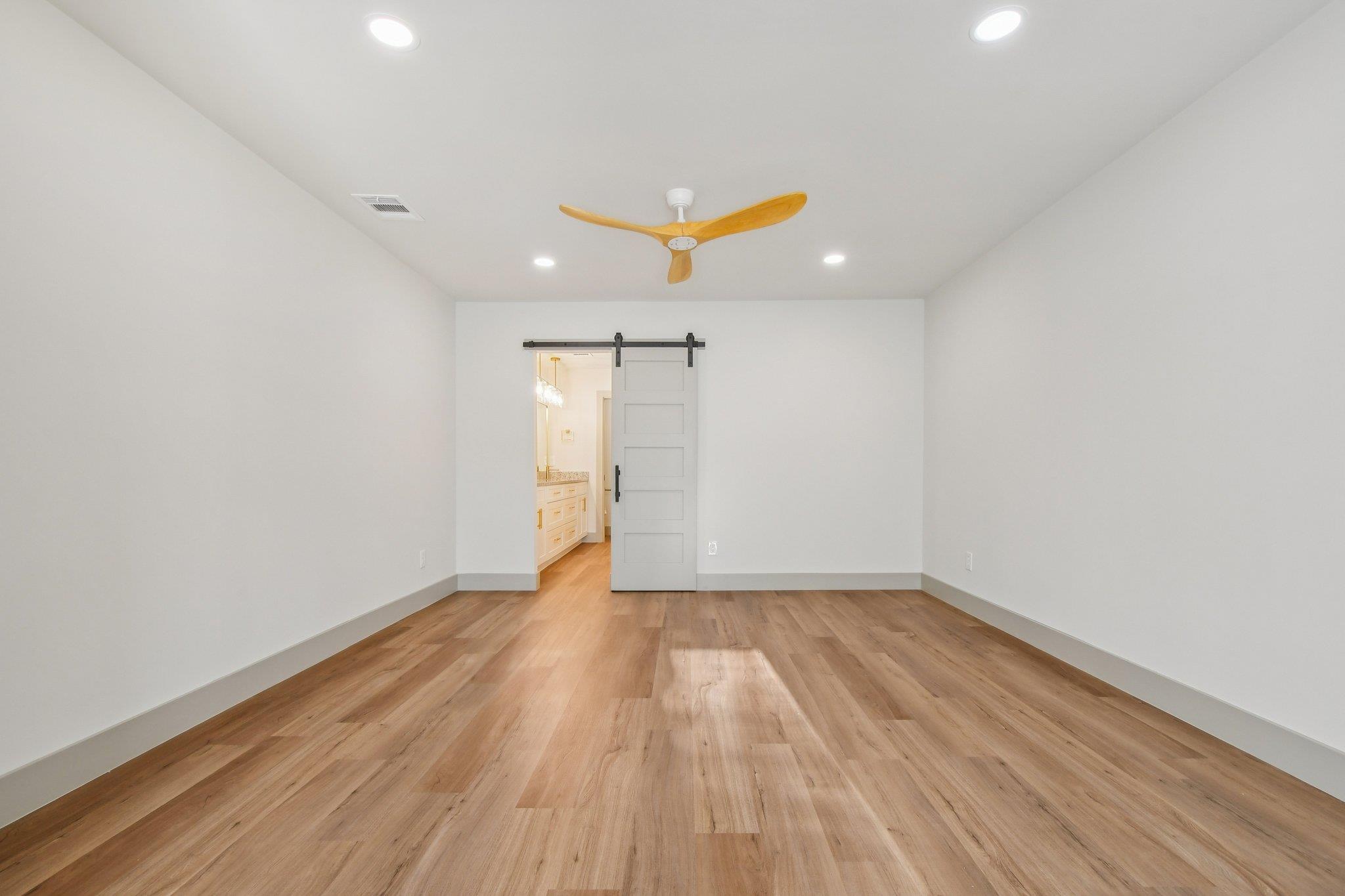 417 Oakridge Pass, Cedar Park, TX 78613