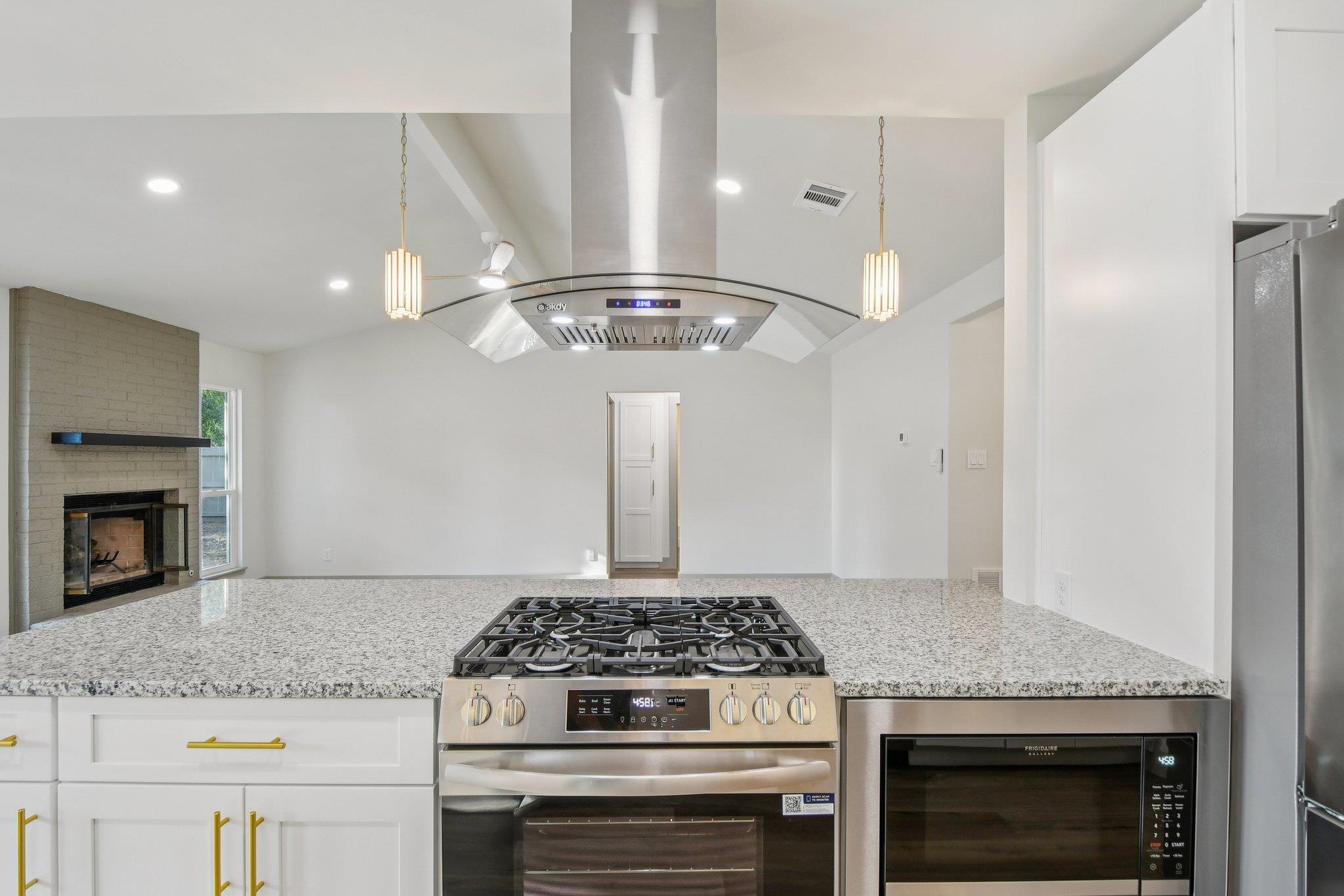 417 Oakridge Pass, Cedar Park, TX 78613