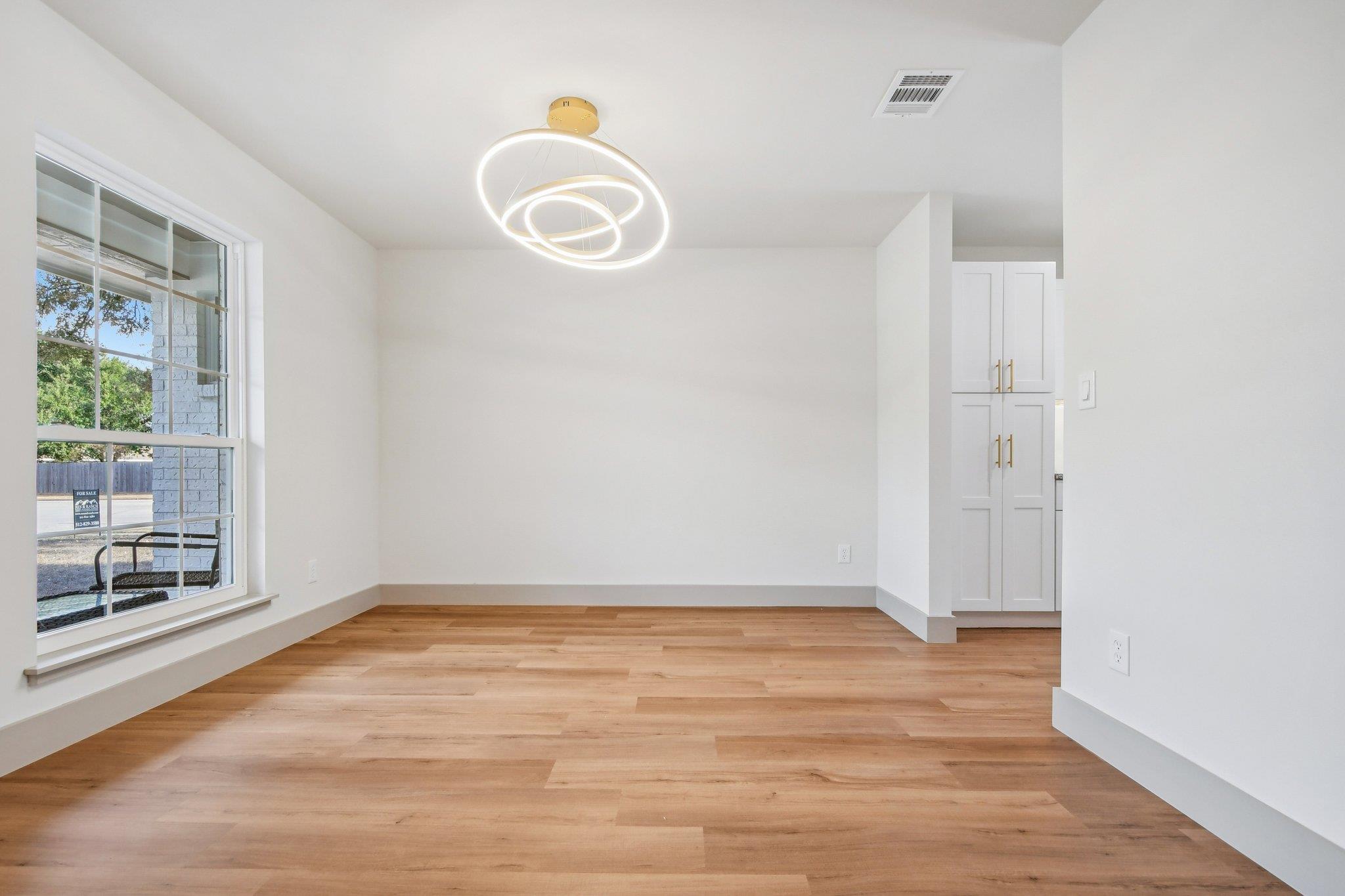 417 Oakridge Pass, Cedar Park, TX 78613