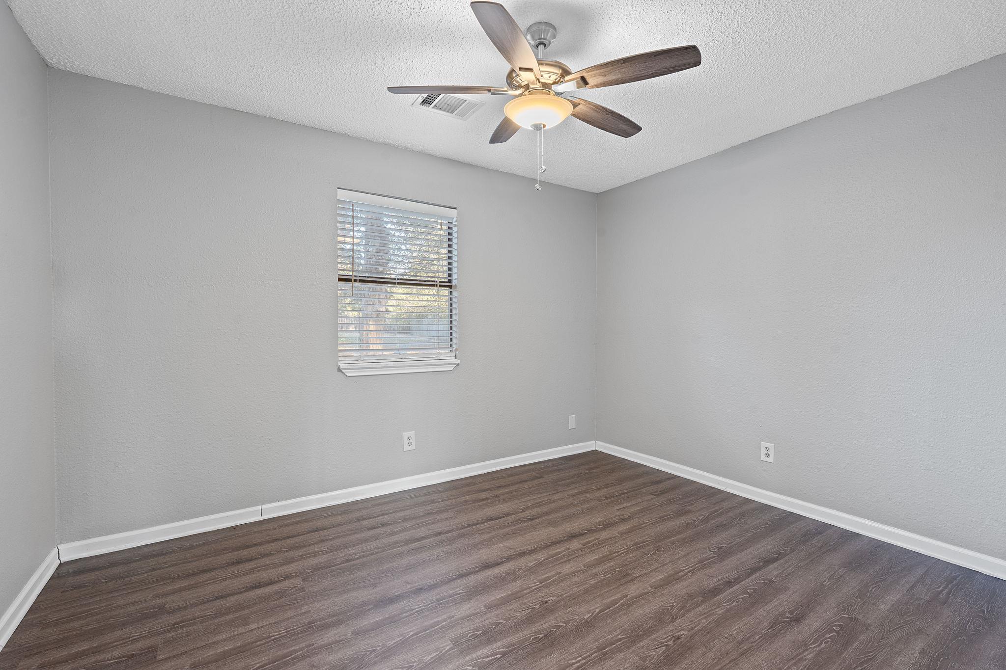 1255 Lovers Ln, Bastrop, TX 78602