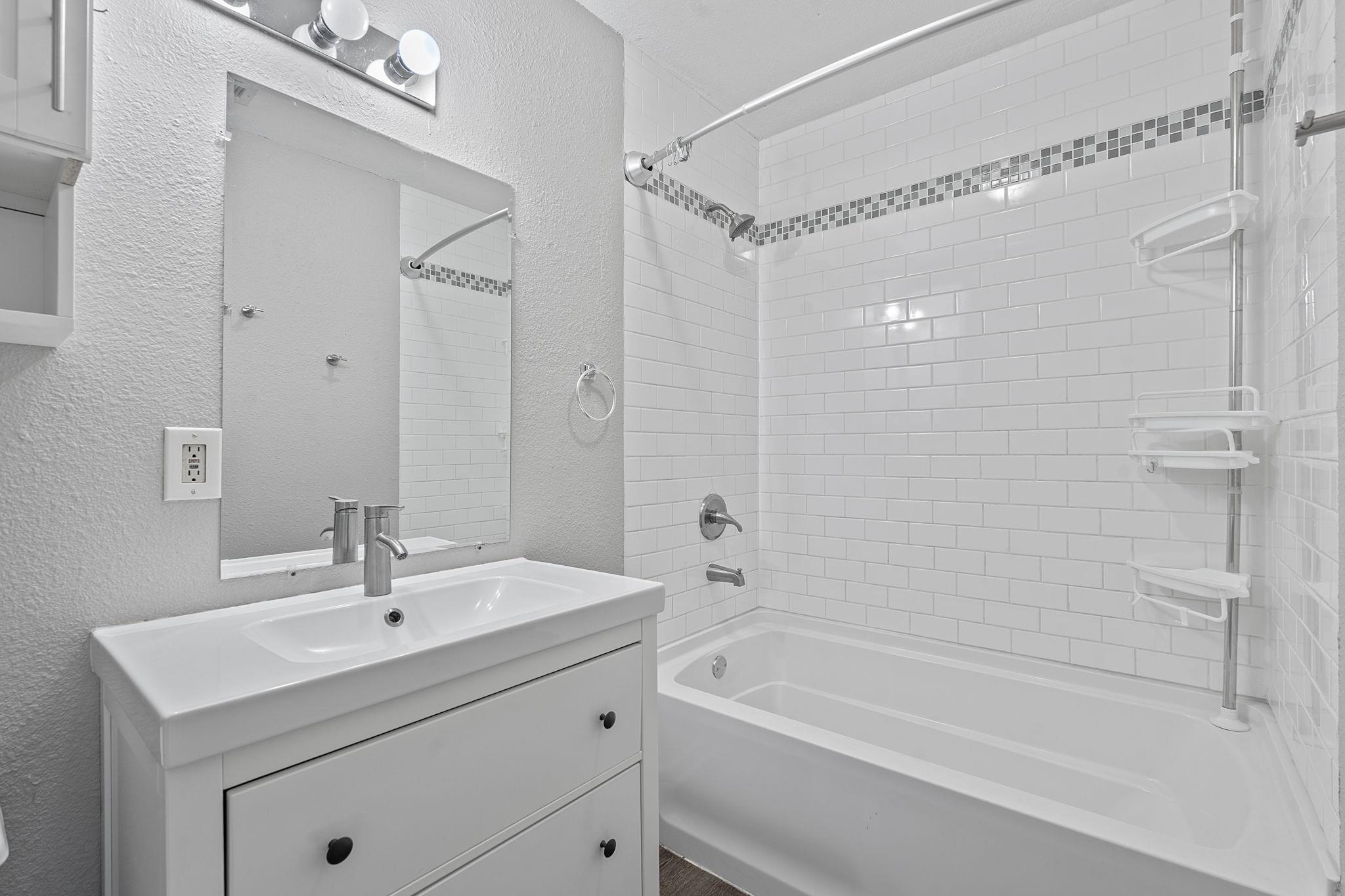 1255 Lovers Ln, Bastrop, TX 78602