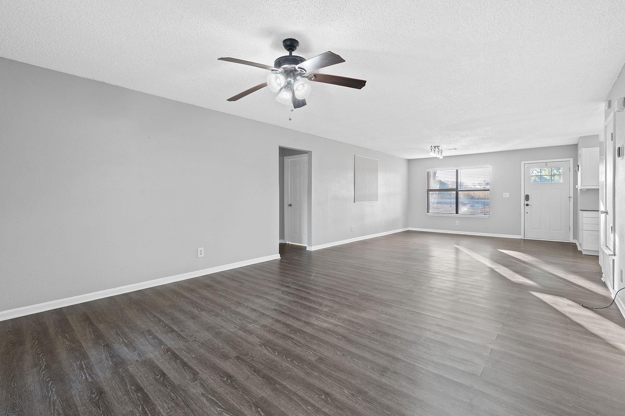 1255 Lovers Ln, Bastrop, TX 78602