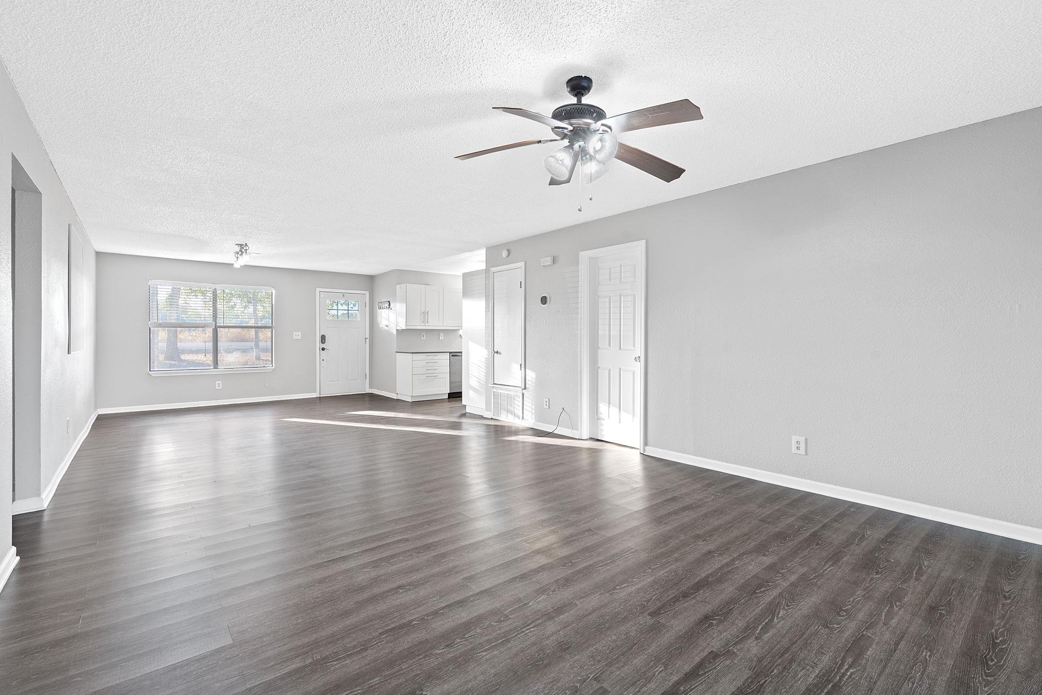 1255 Lovers Ln, Bastrop, TX 78602