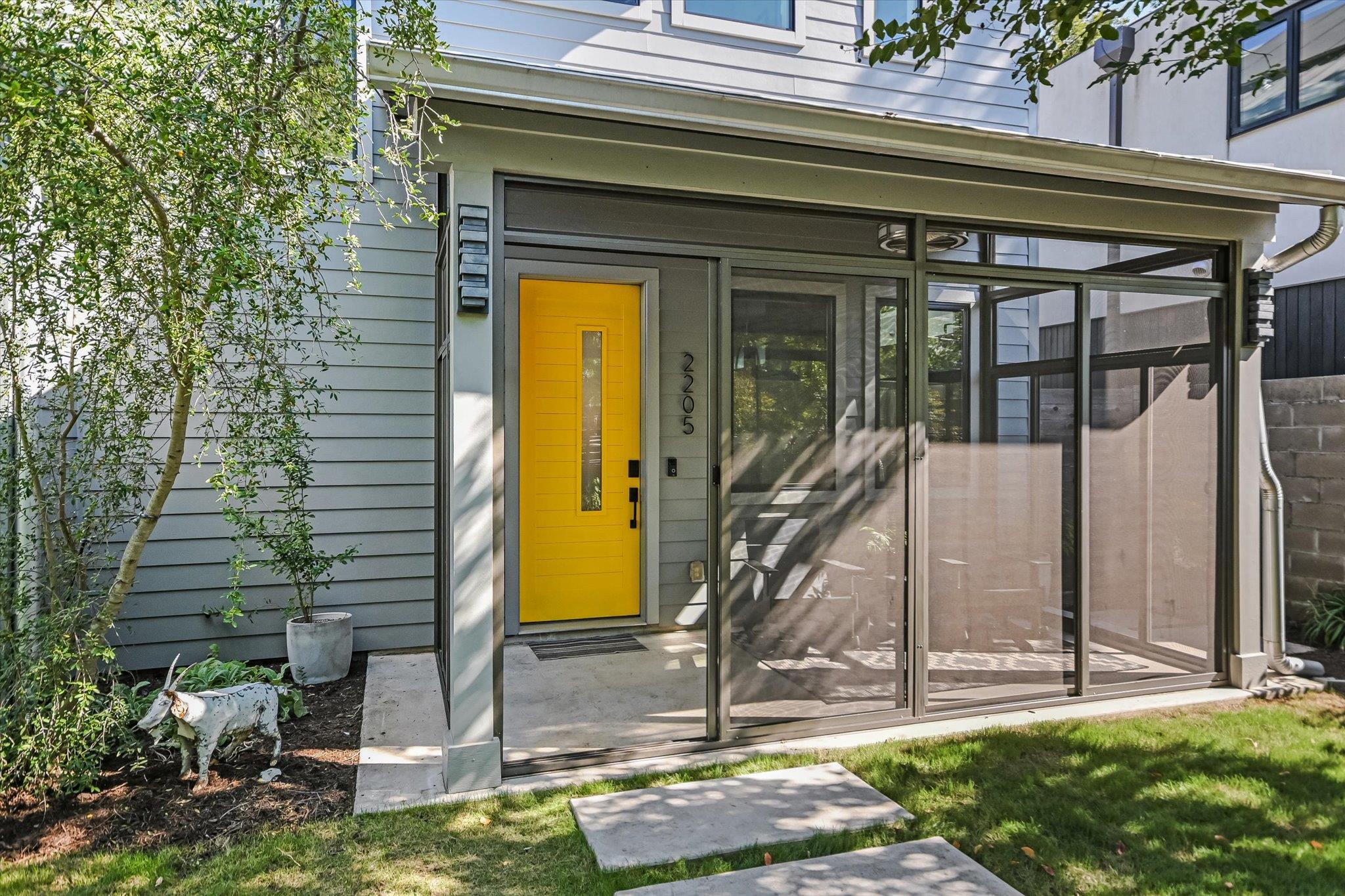 2205 S 3rd St, Austin, TX 78704