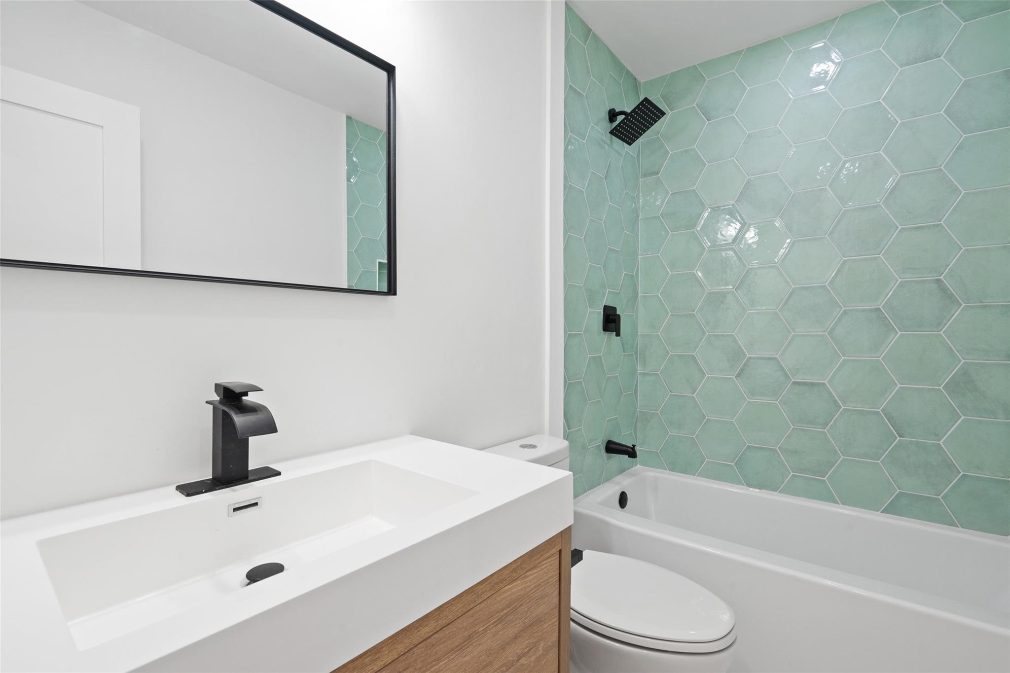 7729 Croftwood Dr, Austin, TX 78749