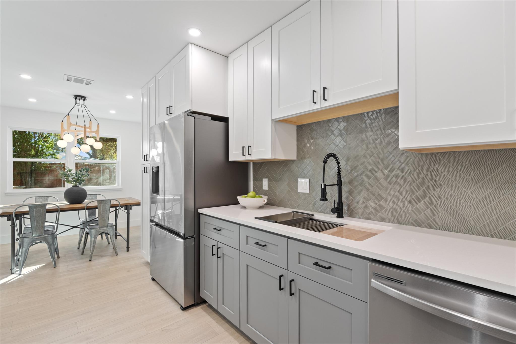 7729 Croftwood Dr, Austin, TX 78749