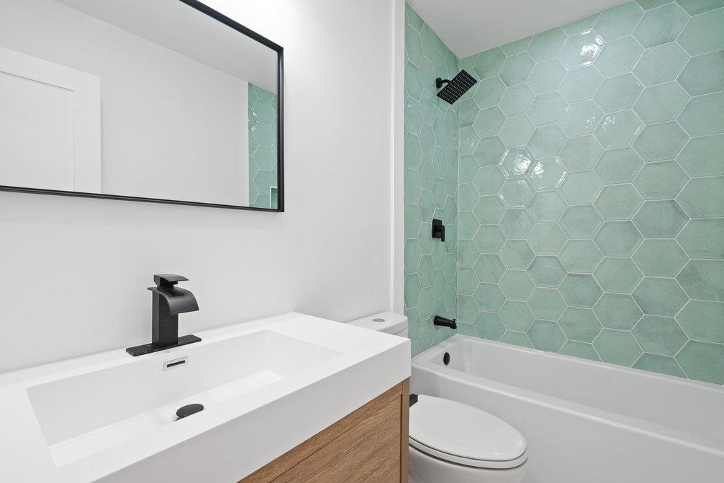 7729 Croftwood Dr, Austin, TX 78749