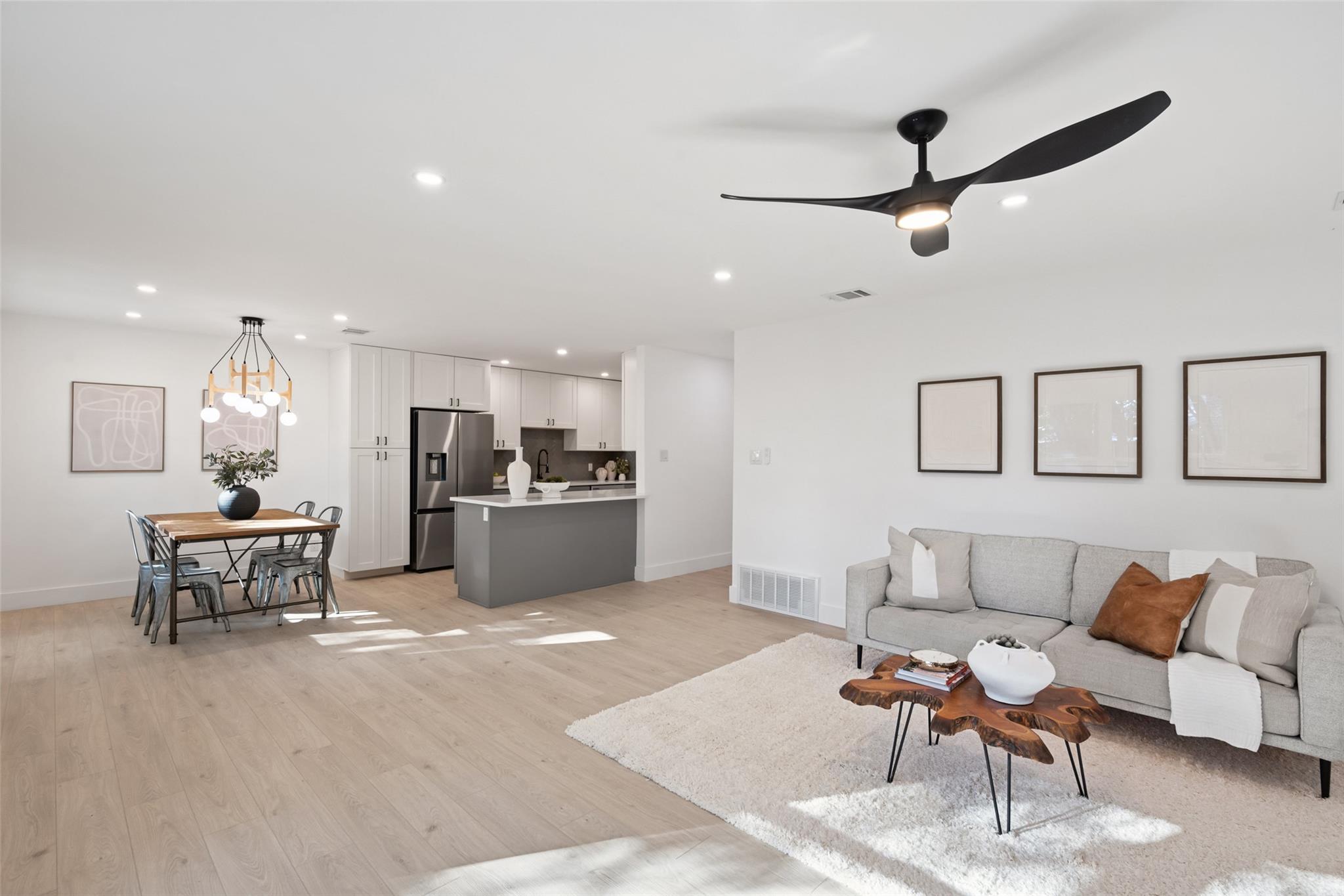 7729 Croftwood Dr, Austin, TX 78749