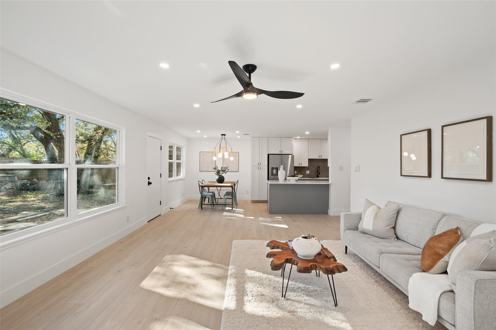 7729 Croftwood Dr, Austin, TX 78749