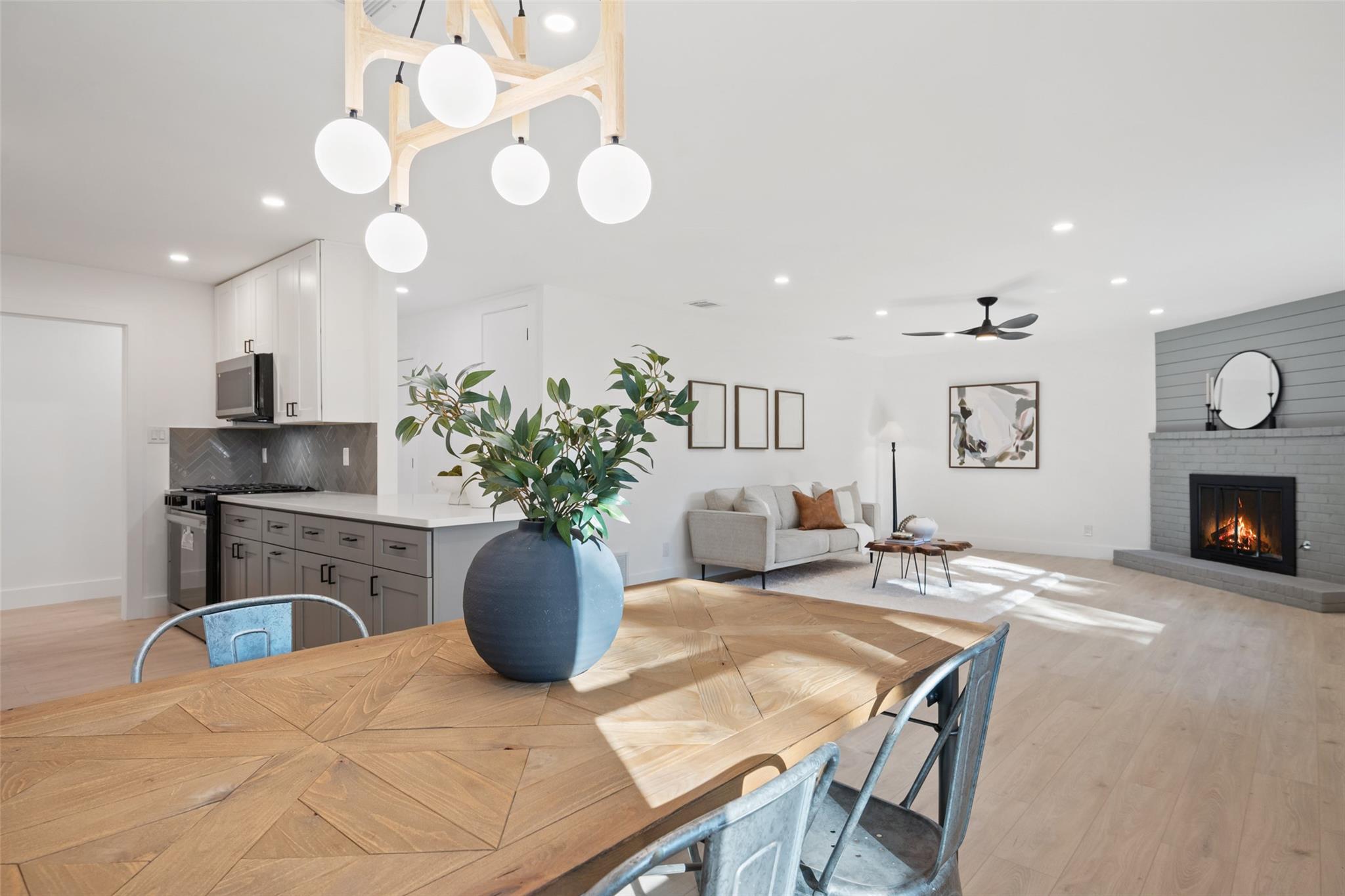 7729 Croftwood Dr, Austin, TX 78749