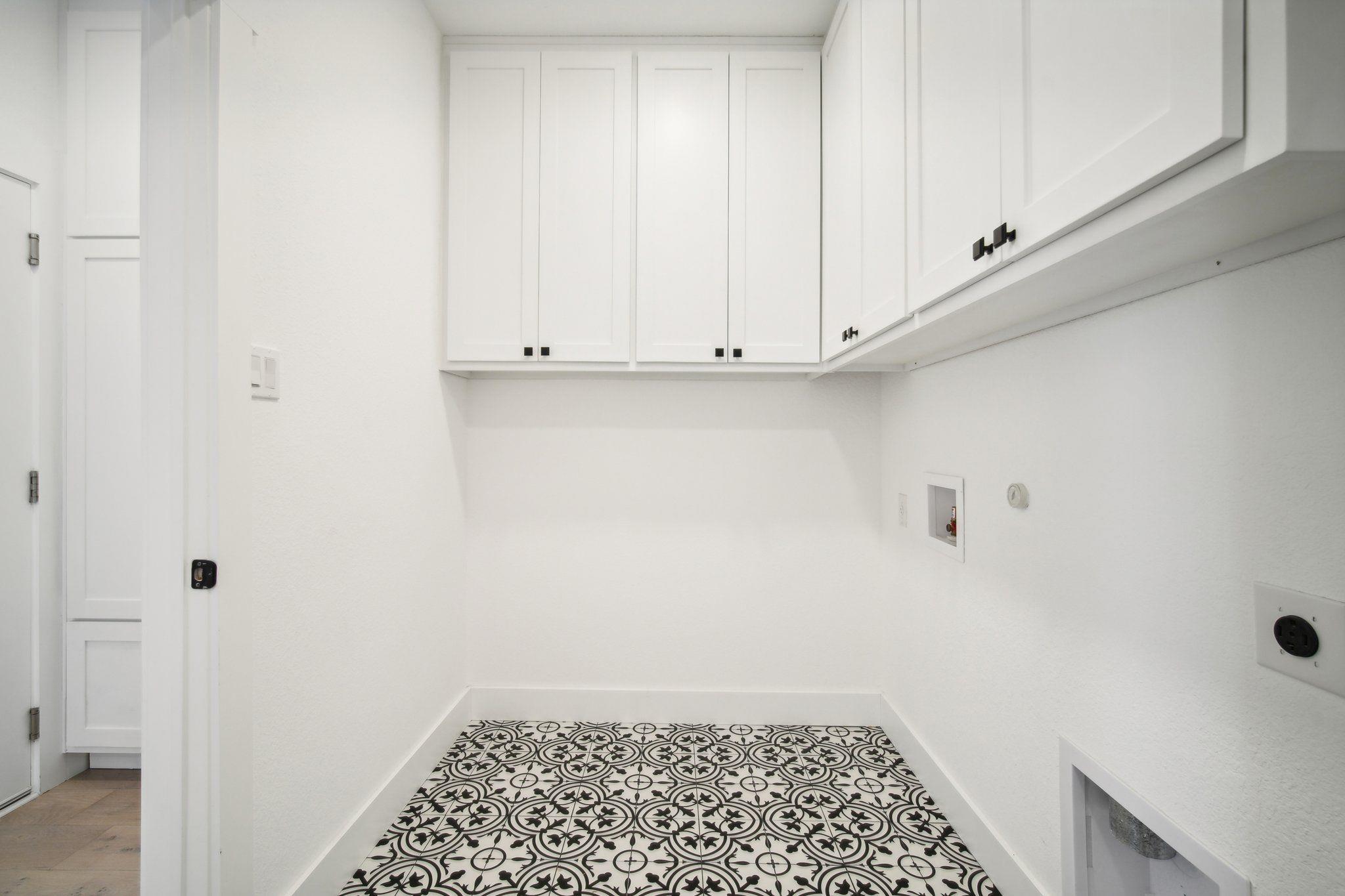 7409 Turnback Ledge Trl, Lago Vista, TX 78645