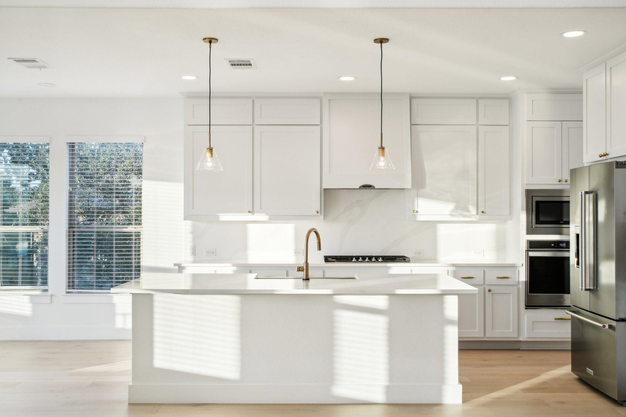 7409 Turnback Ledge Trl, Lago Vista, TX 78645