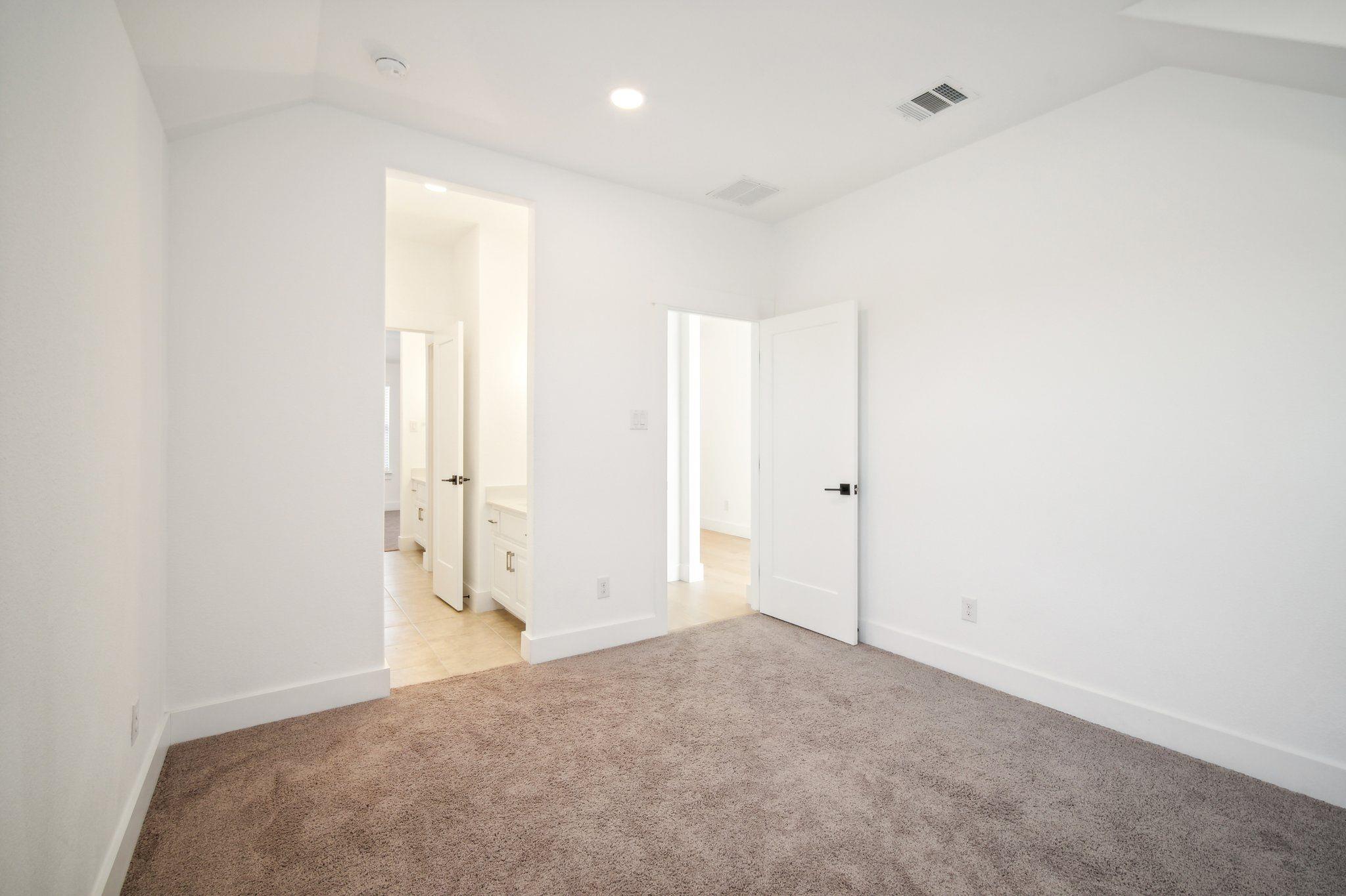 7409 Turnback Ledge Trl, Lago Vista, TX 78645