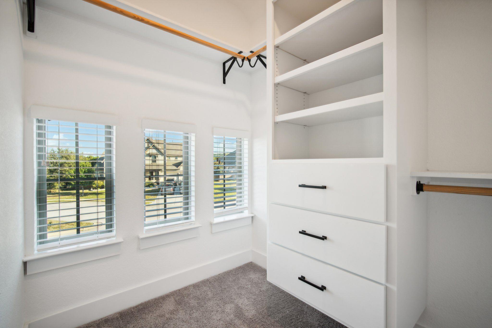 7409 Turnback Ledge Trl, Lago Vista, TX 78645