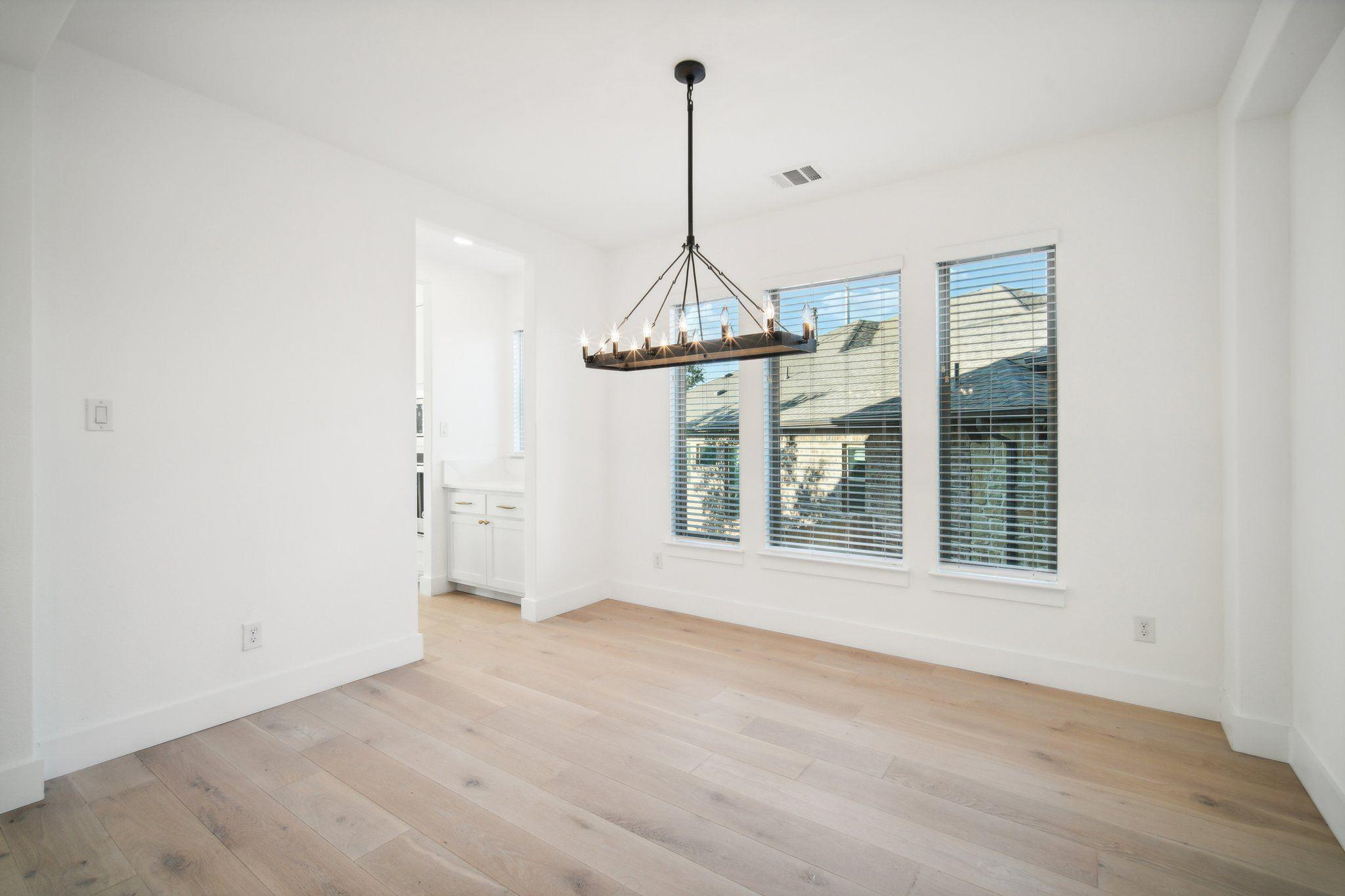 7409 Turnback Ledge Trl, Lago Vista, TX 78645