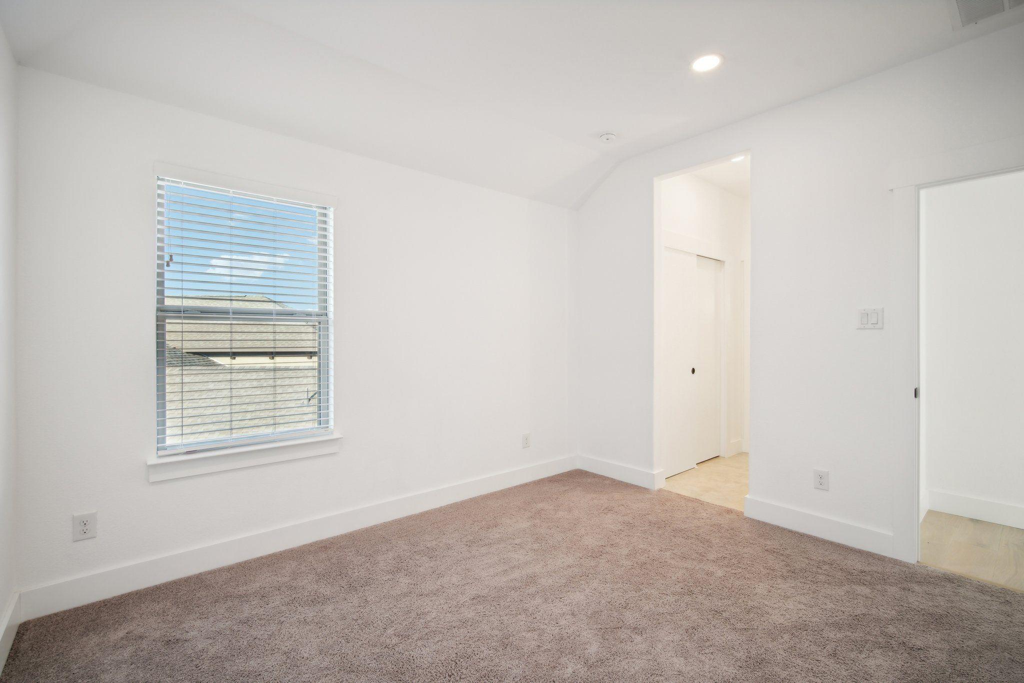 7409 Turnback Ledge Trl, Lago Vista, TX 78645