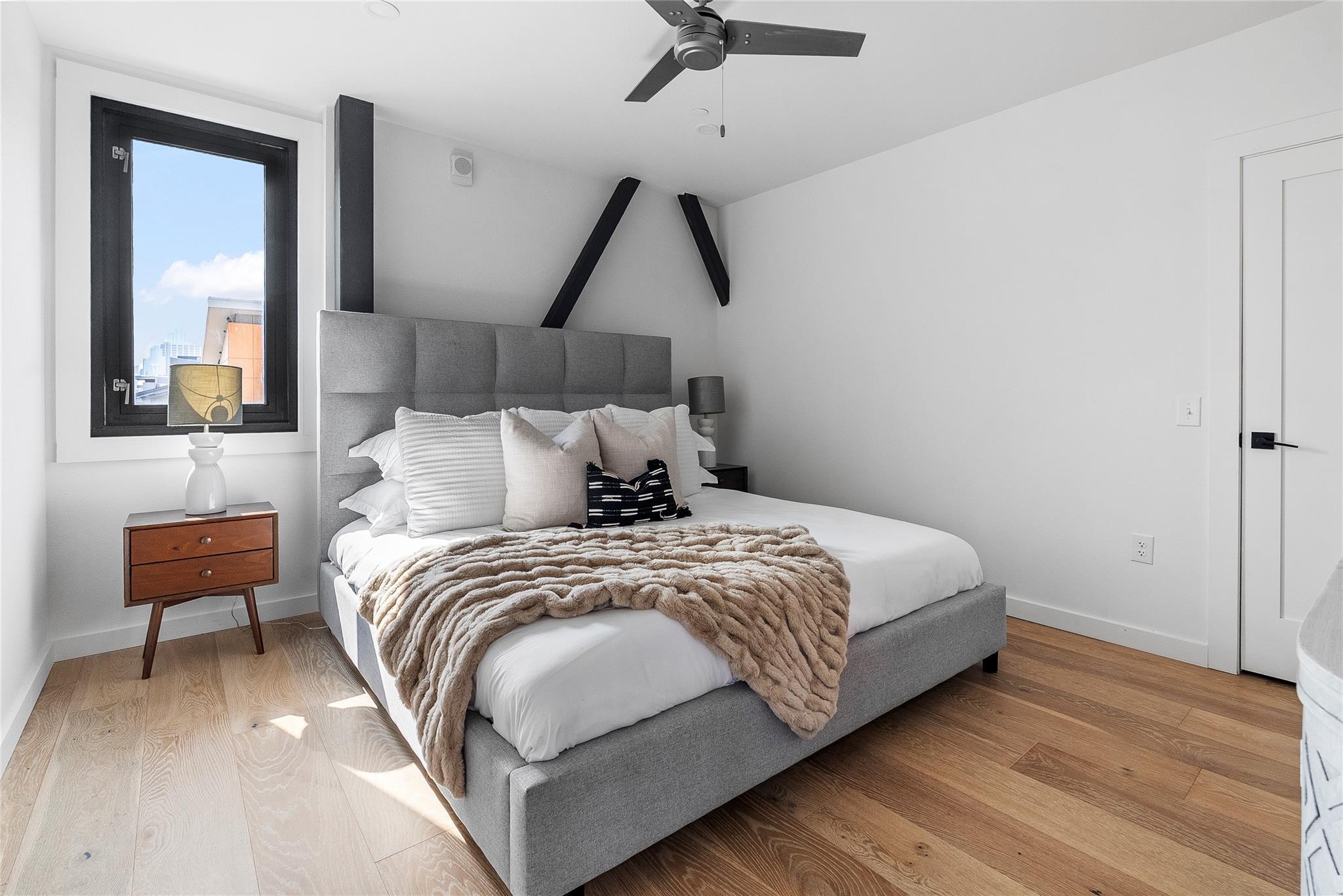 1800 E 4th St # 396, Austin, TX 78702