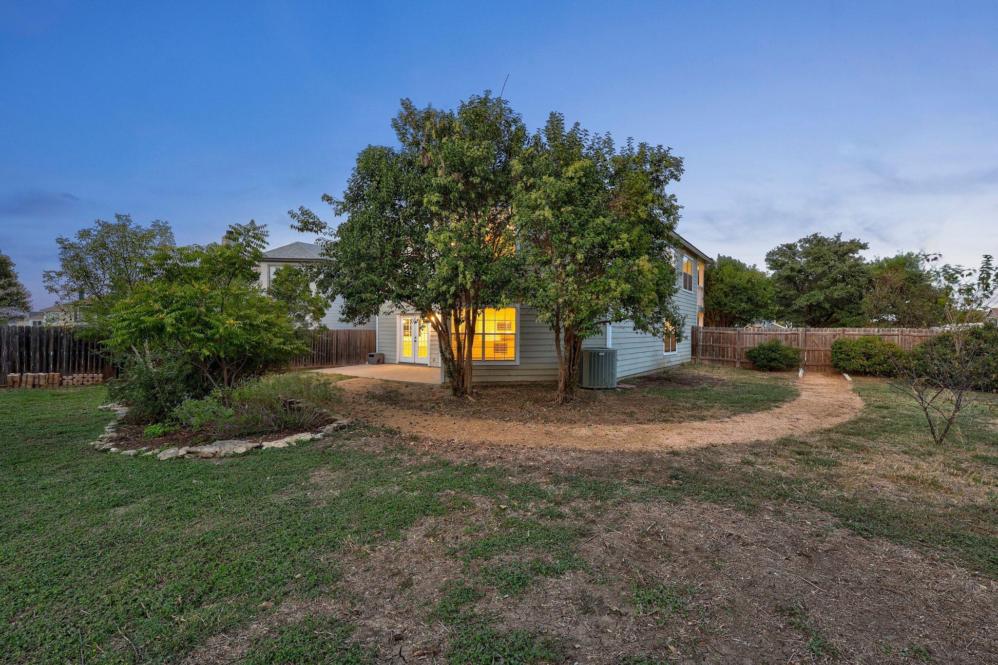 1072 London Ln, Georgetown, TX 78626