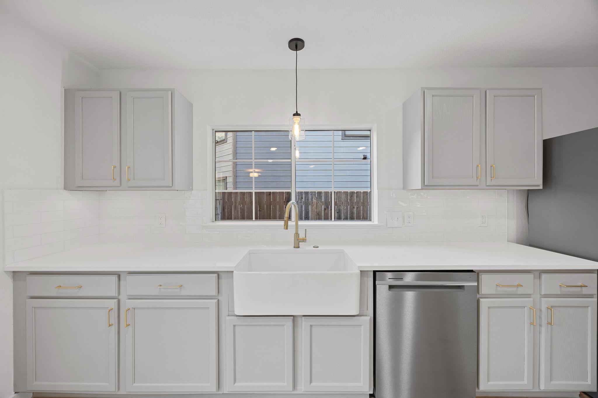 1072 London Ln, Georgetown, TX 78626