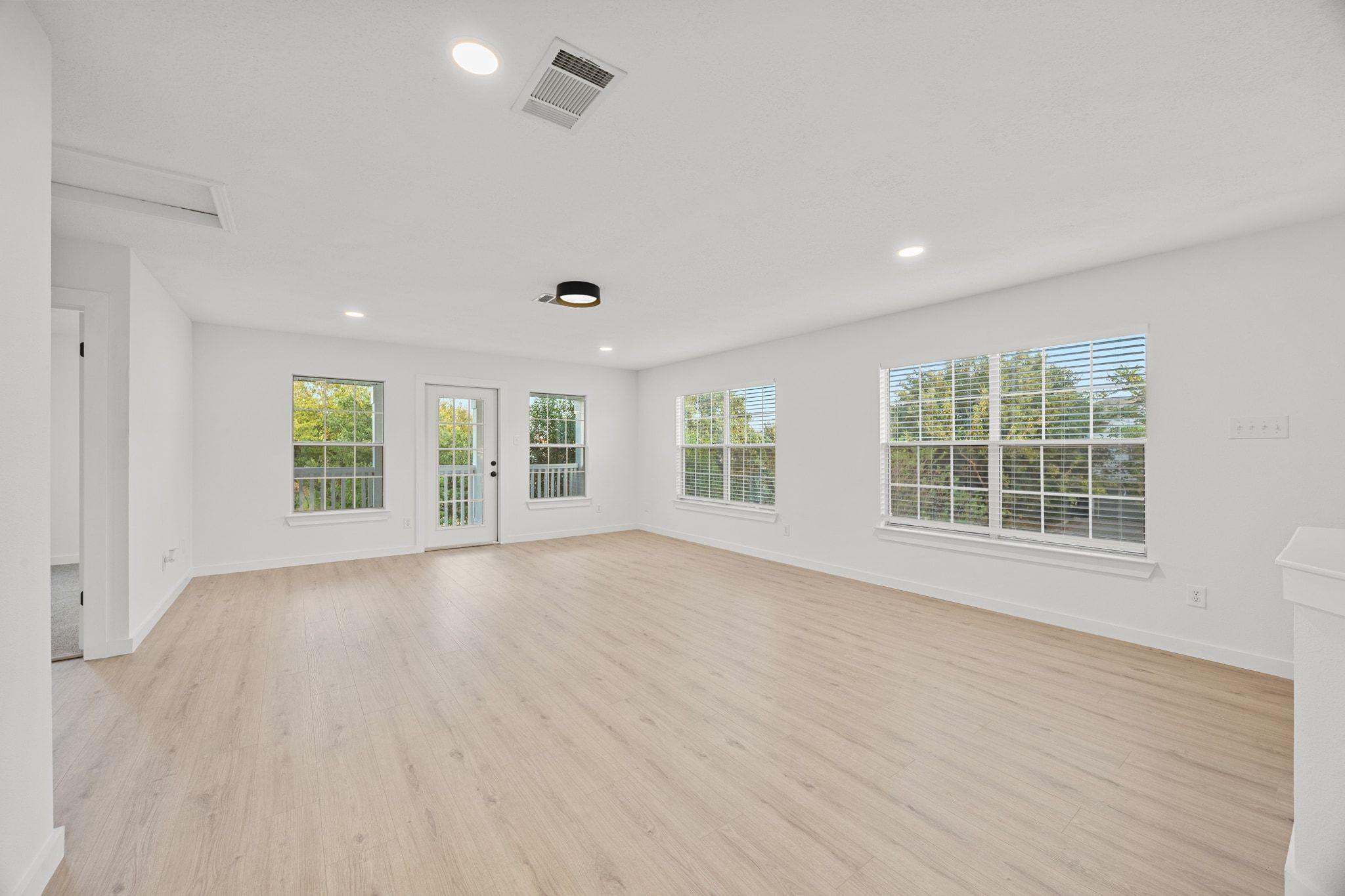 1072 London Ln, Georgetown, TX 78626