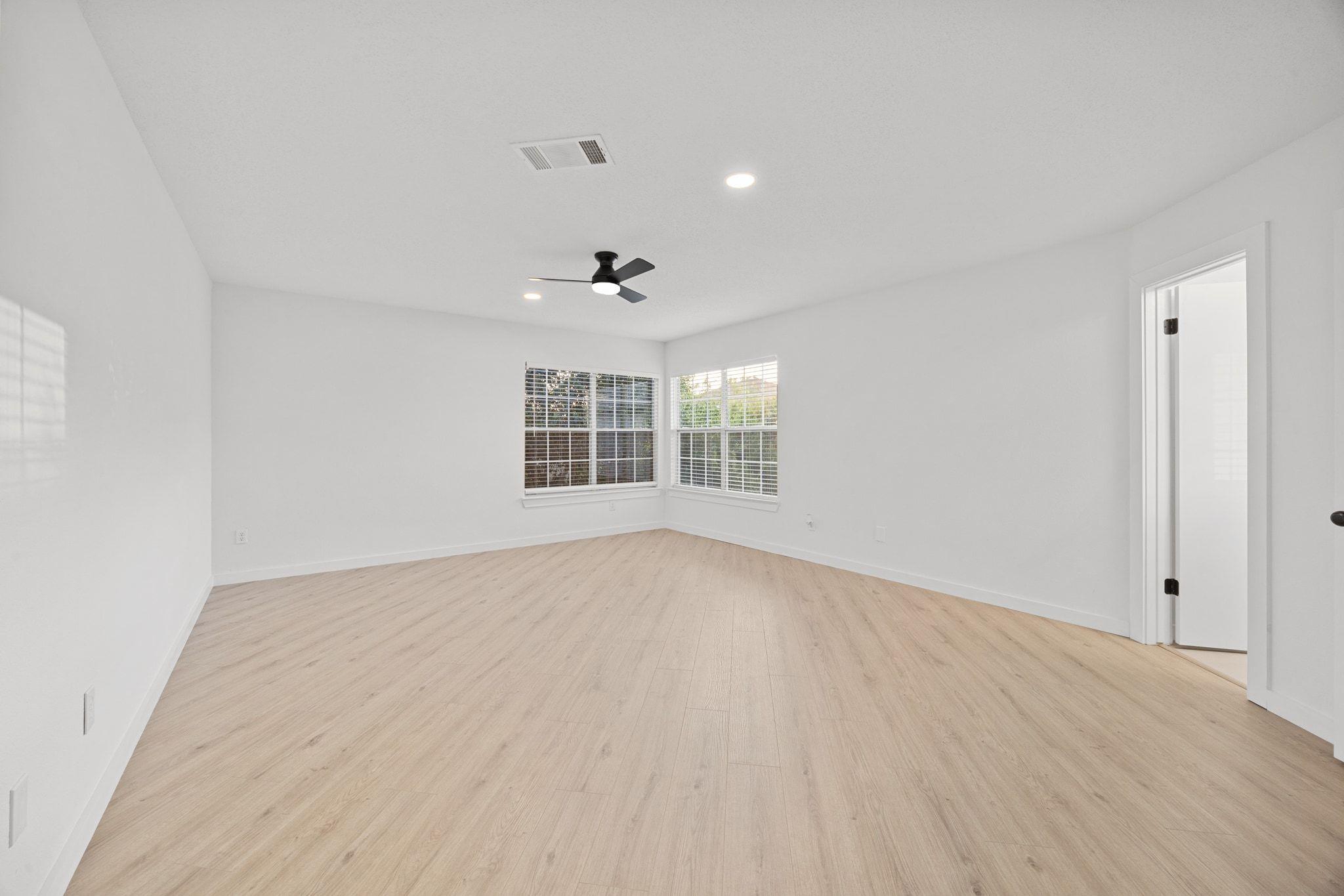 1072 London Ln, Georgetown, TX 78626