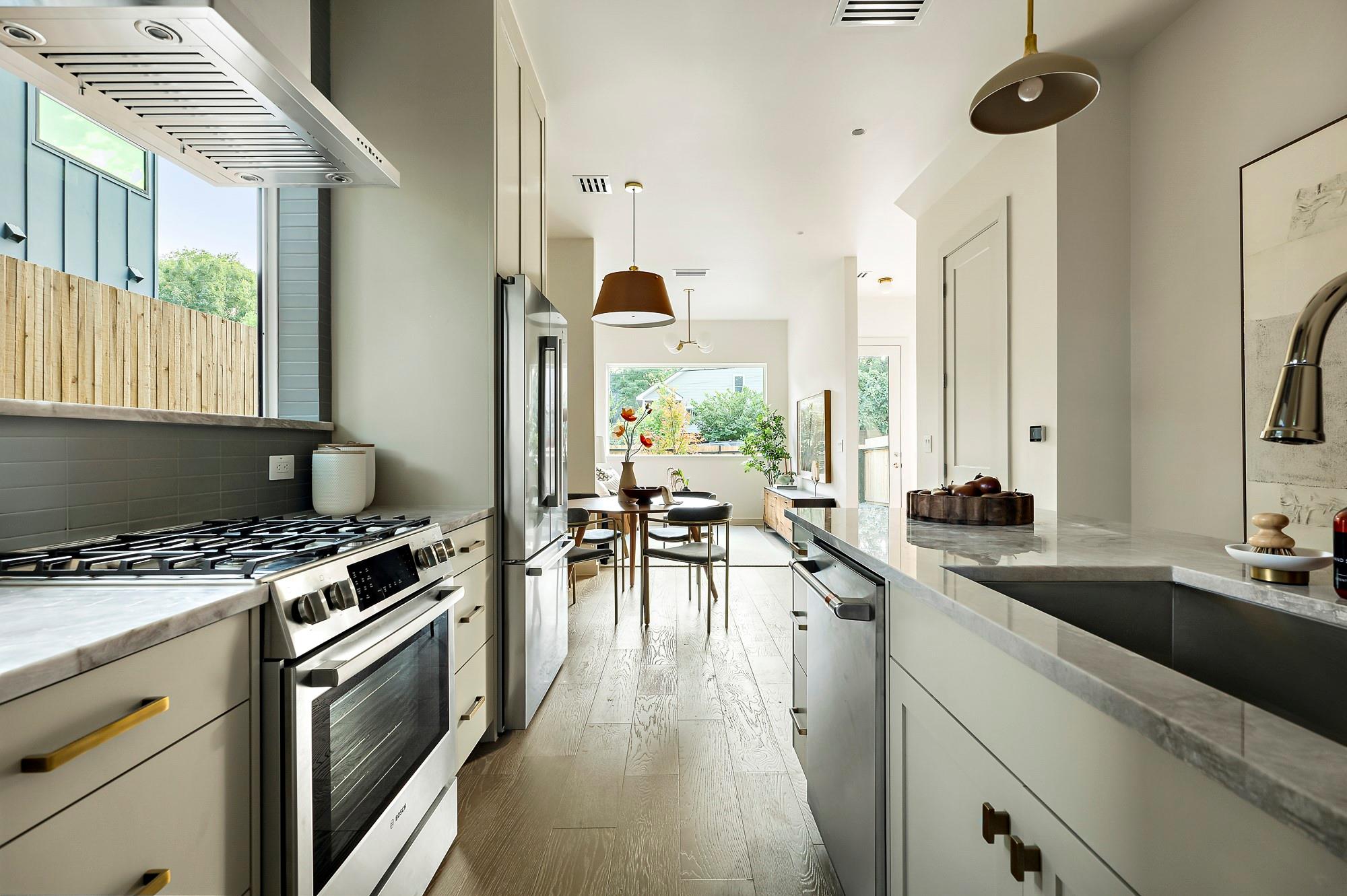 2109 Maple Ave, Austin, TX 78722