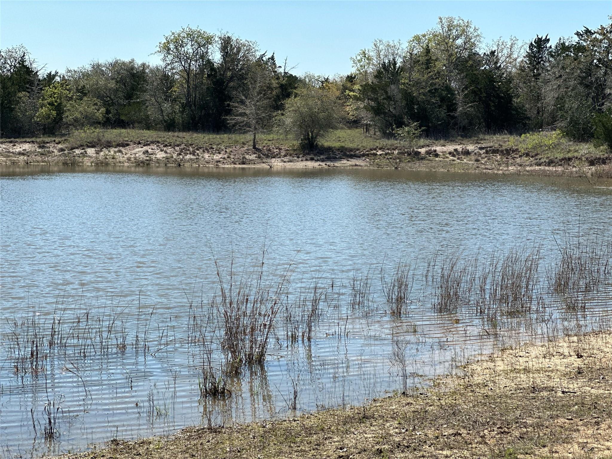 106 Wetjen Ln, West Point, TX 78963