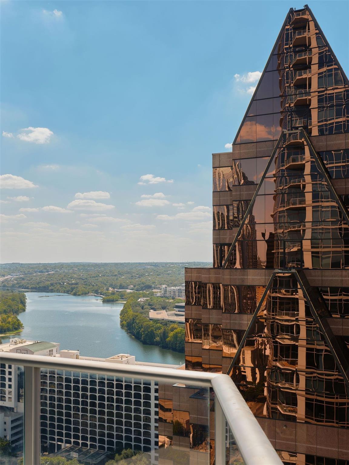 200 Congress Ave # 23C, Austin, TX 78701