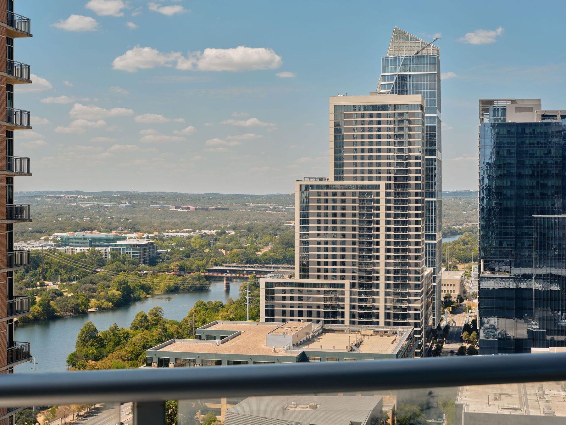 200 Congress Ave # 23C, Austin, TX 78701