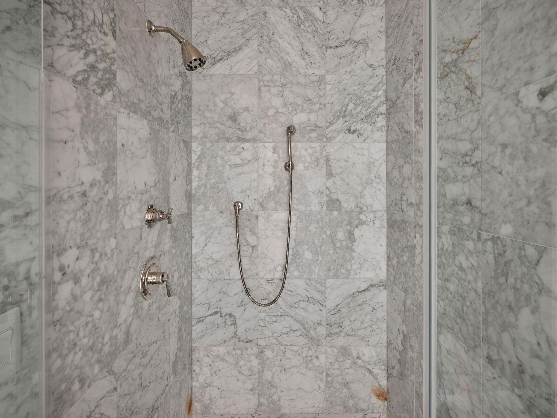 200 Congress Ave # 23C, Austin, TX 78701