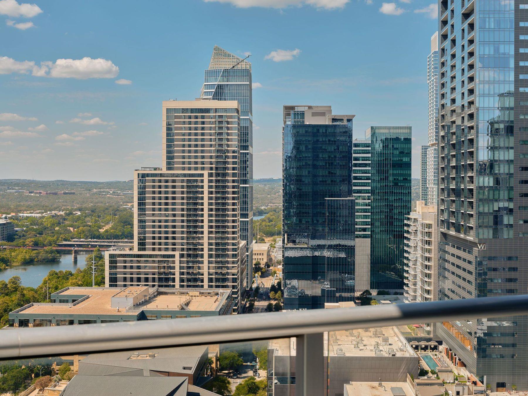 200 Congress Ave # 23C, Austin, TX 78701