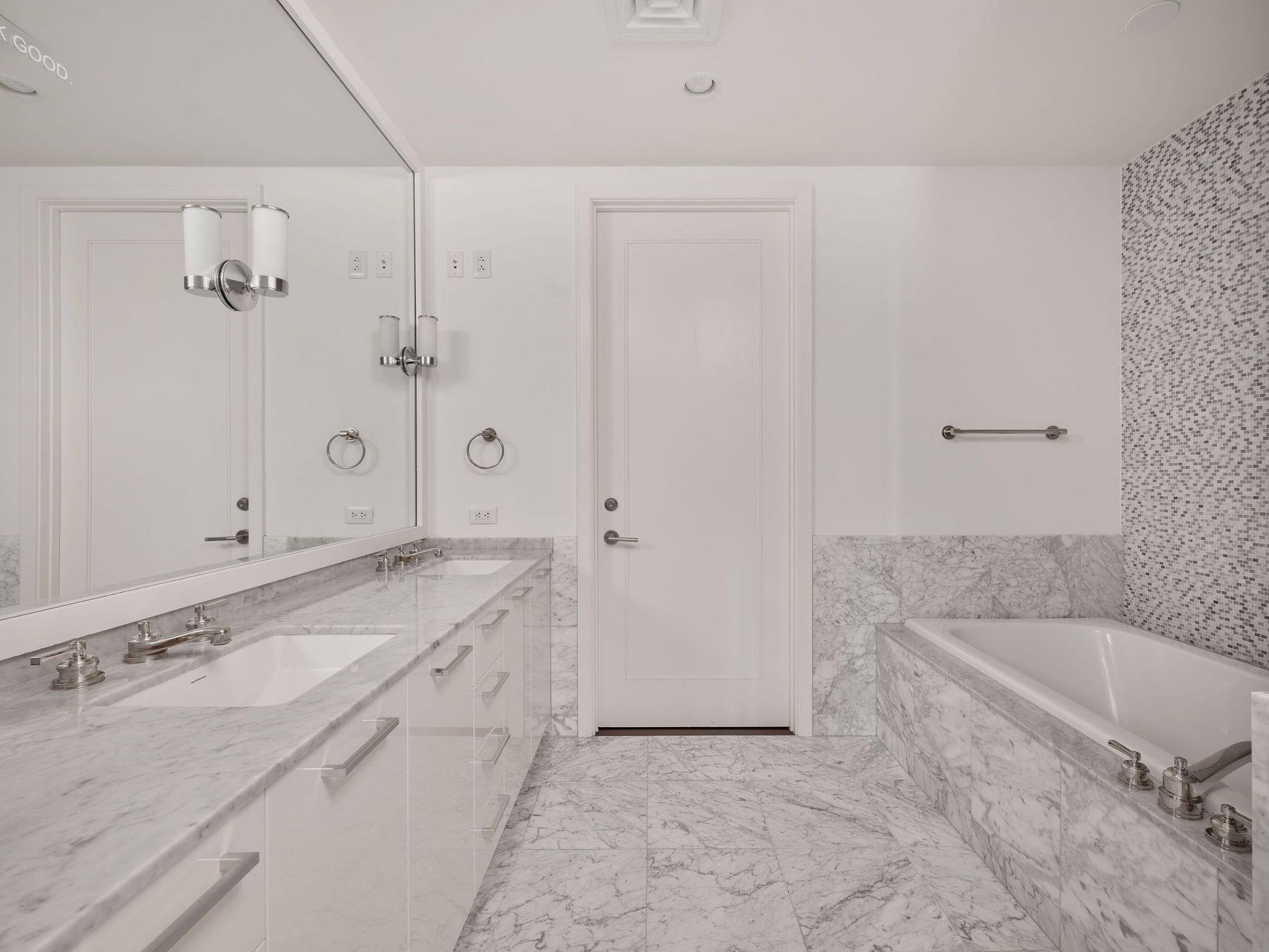 200 Congress Ave # 23C, Austin, TX 78701