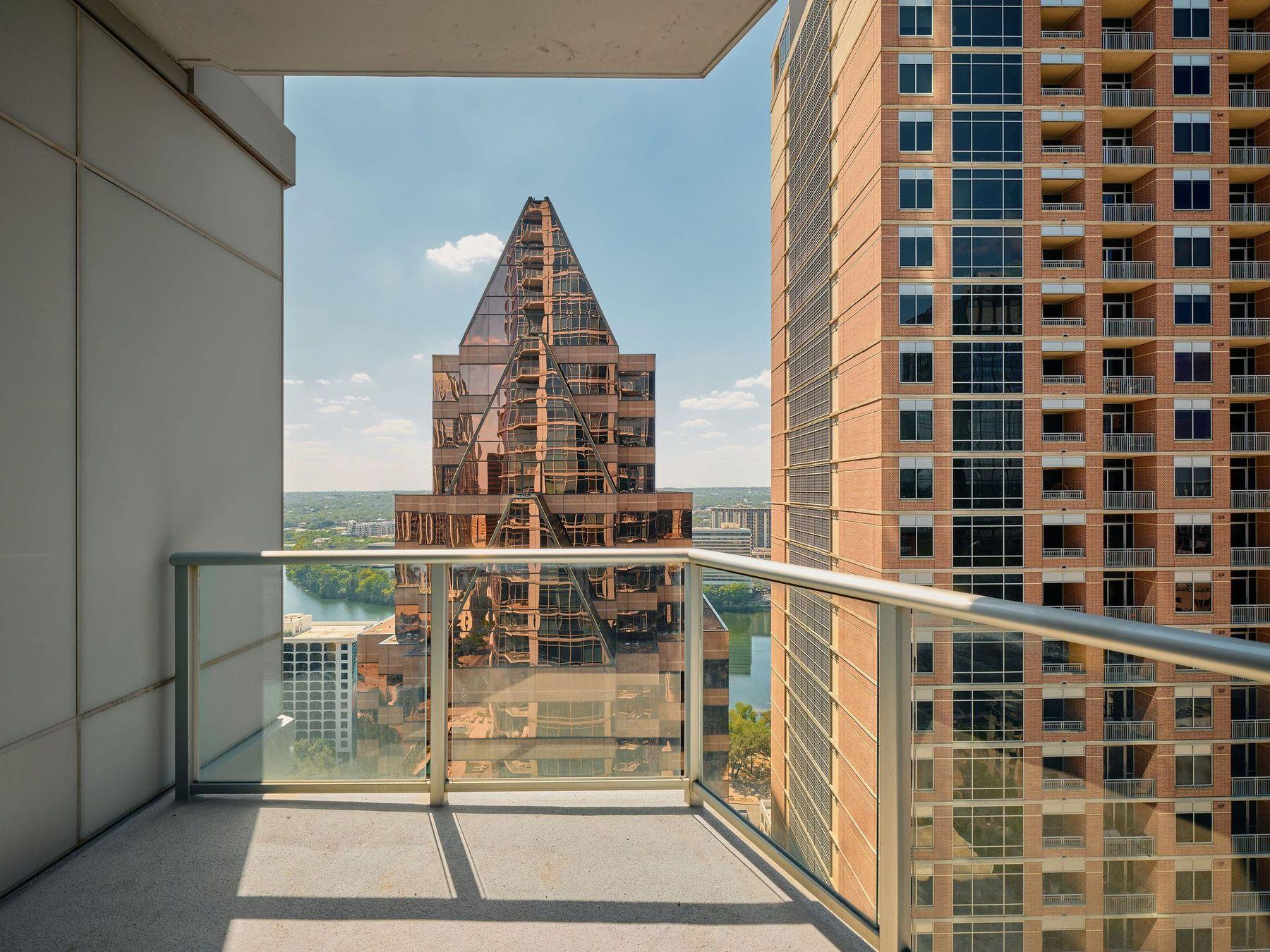 200 Congress Ave # 23C, Austin, TX 78701