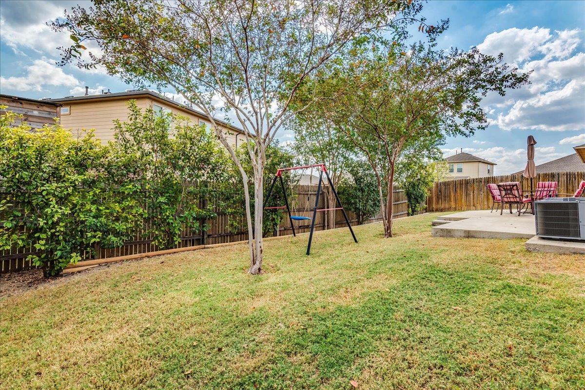 290 Dusky Thrush Dr, Kyle, TX 78640