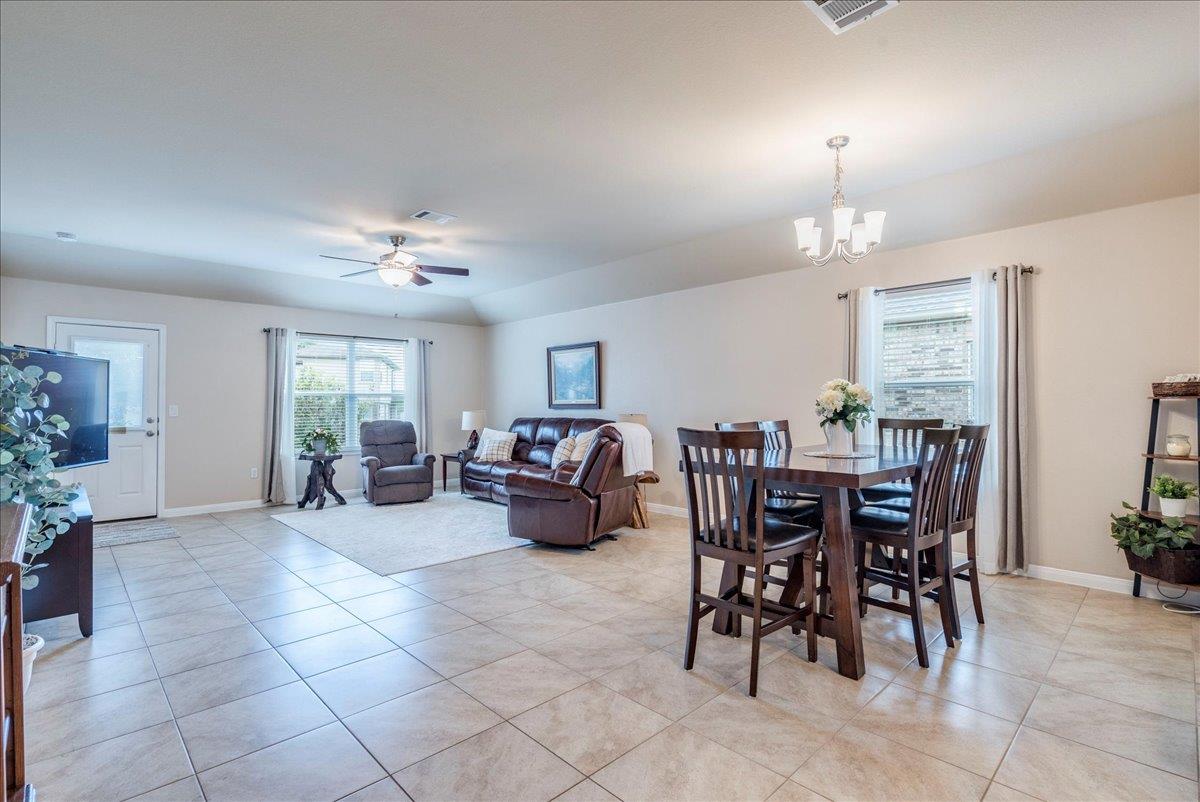 290 Dusky Thrush Dr, Kyle, TX 78640