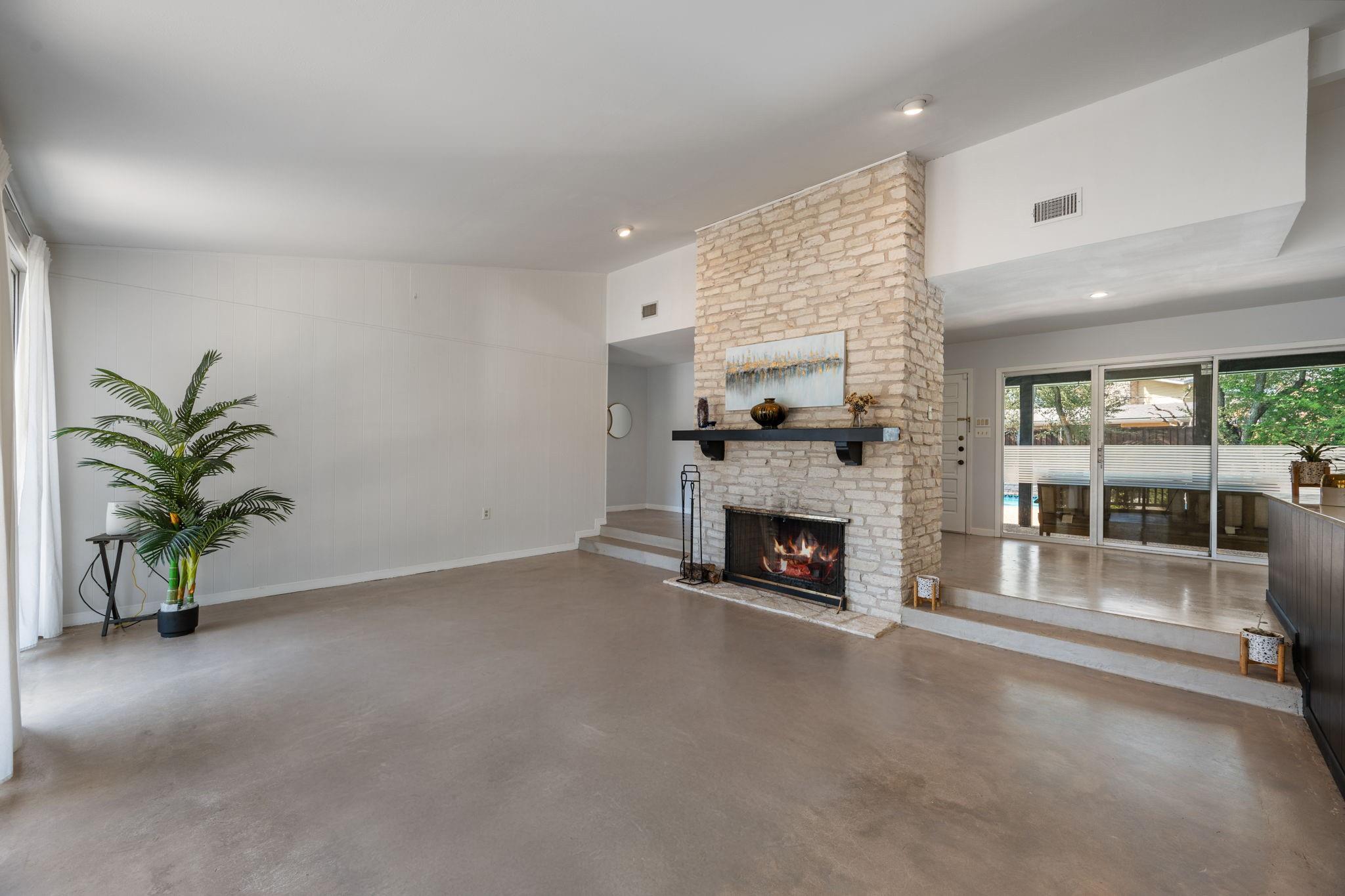 701 Dragon, Lakeway, TX 78734