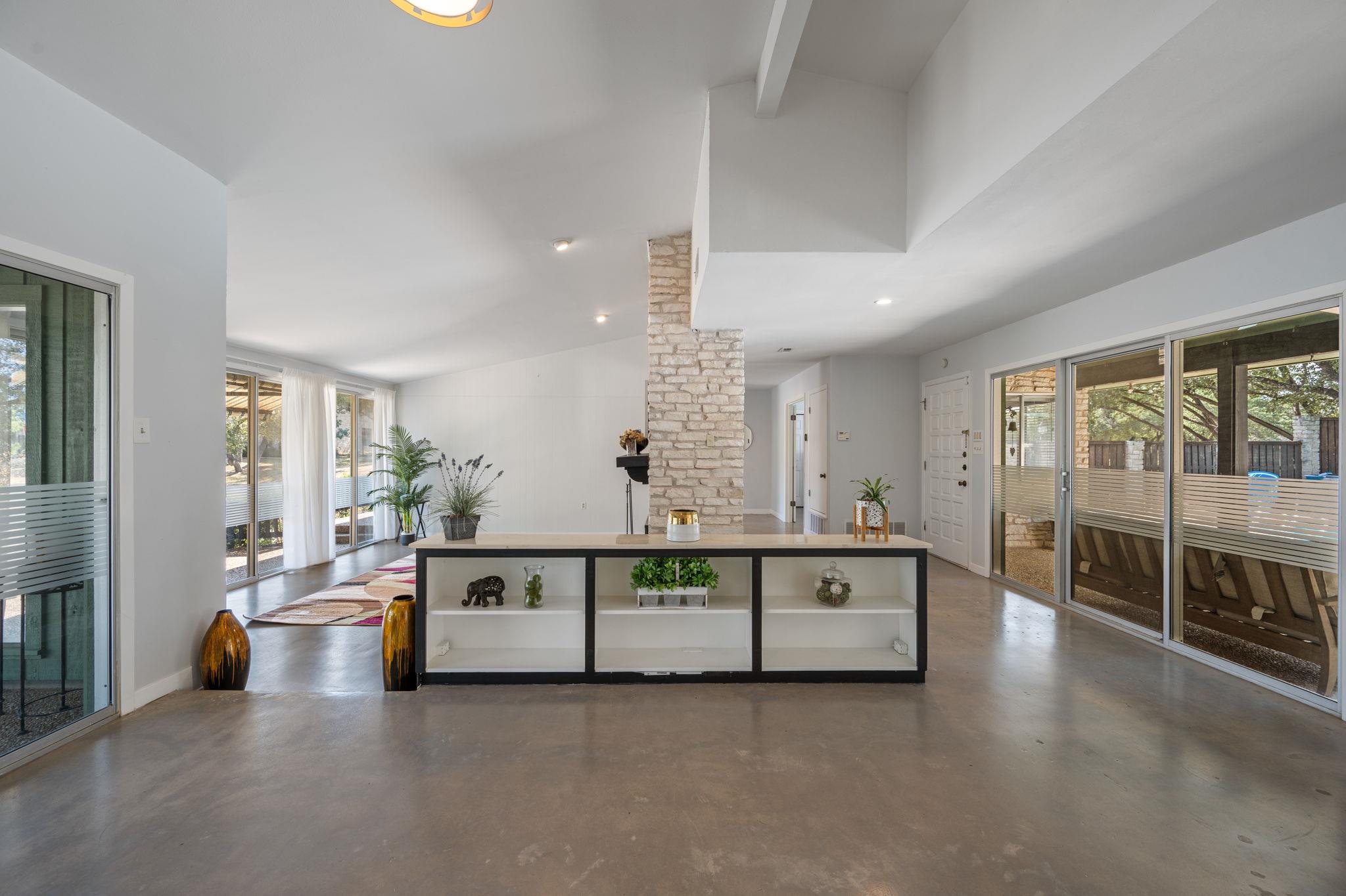 701 Dragon, Lakeway, TX 78734